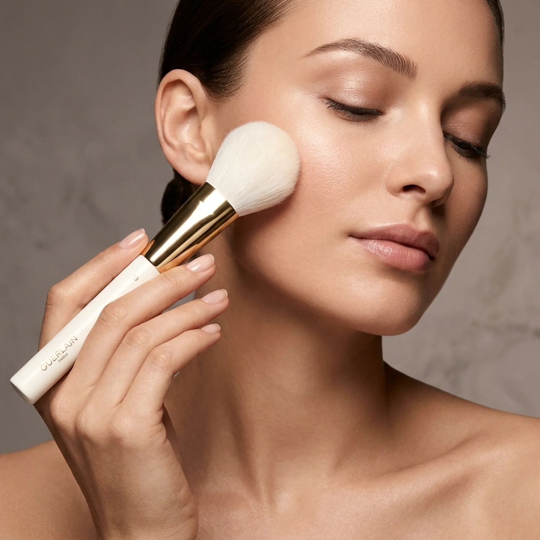 Аксессуар Guerlain Powder Brush №13