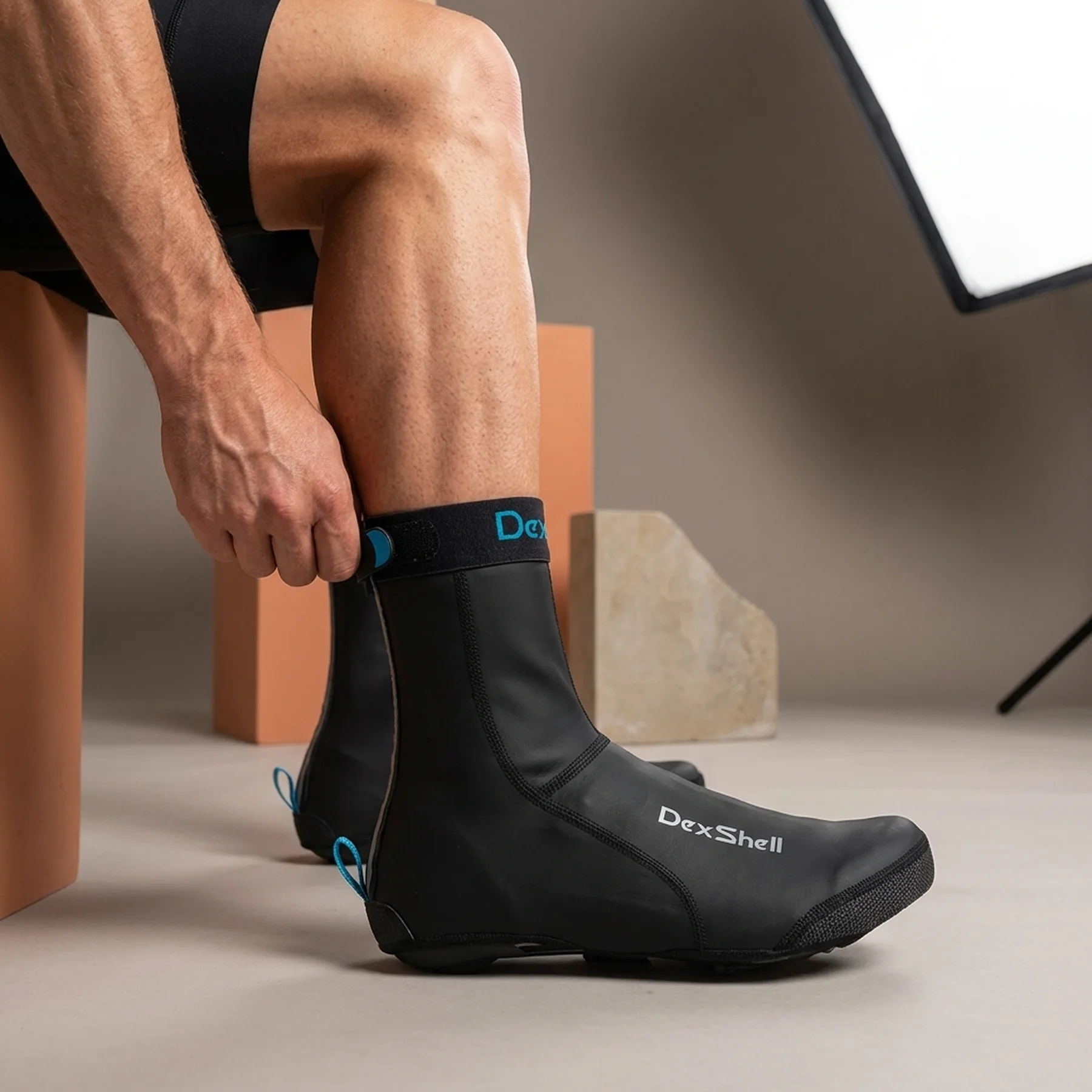 Бахіли велосипедні водонепроникні Dexshell Light weight Overshoes, р-р S (36-38)