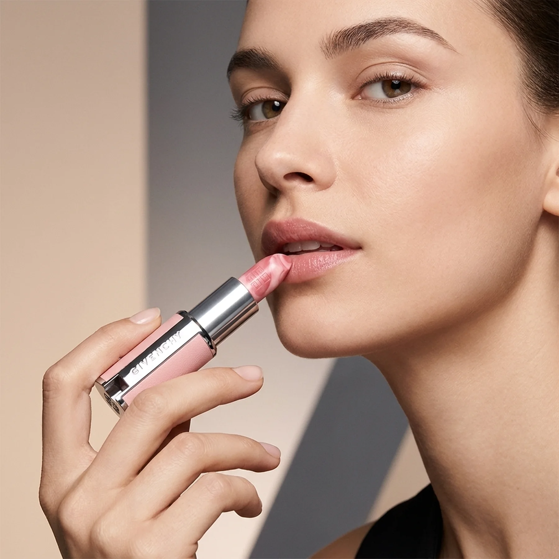 Бальзам для губ Givenchy Rose Perfecto 2.8 г 102 Feeling Nude