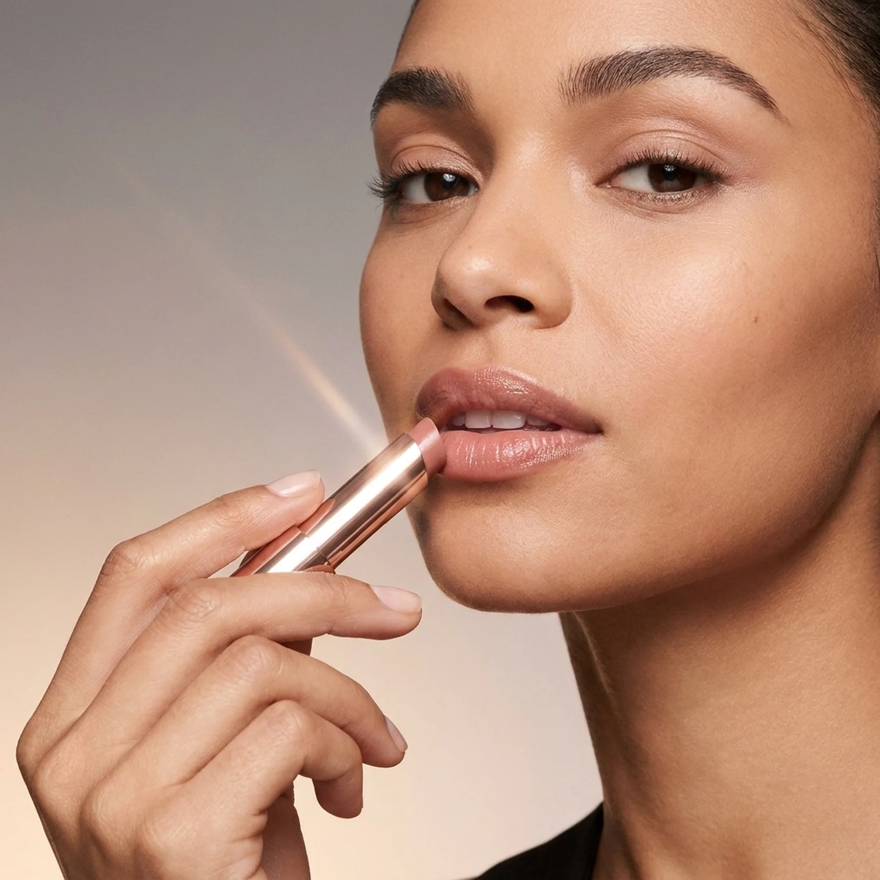 Бальзам для губ Lancome Lip Idole Butterglow 3 г 21 Shade-Throwing Beige