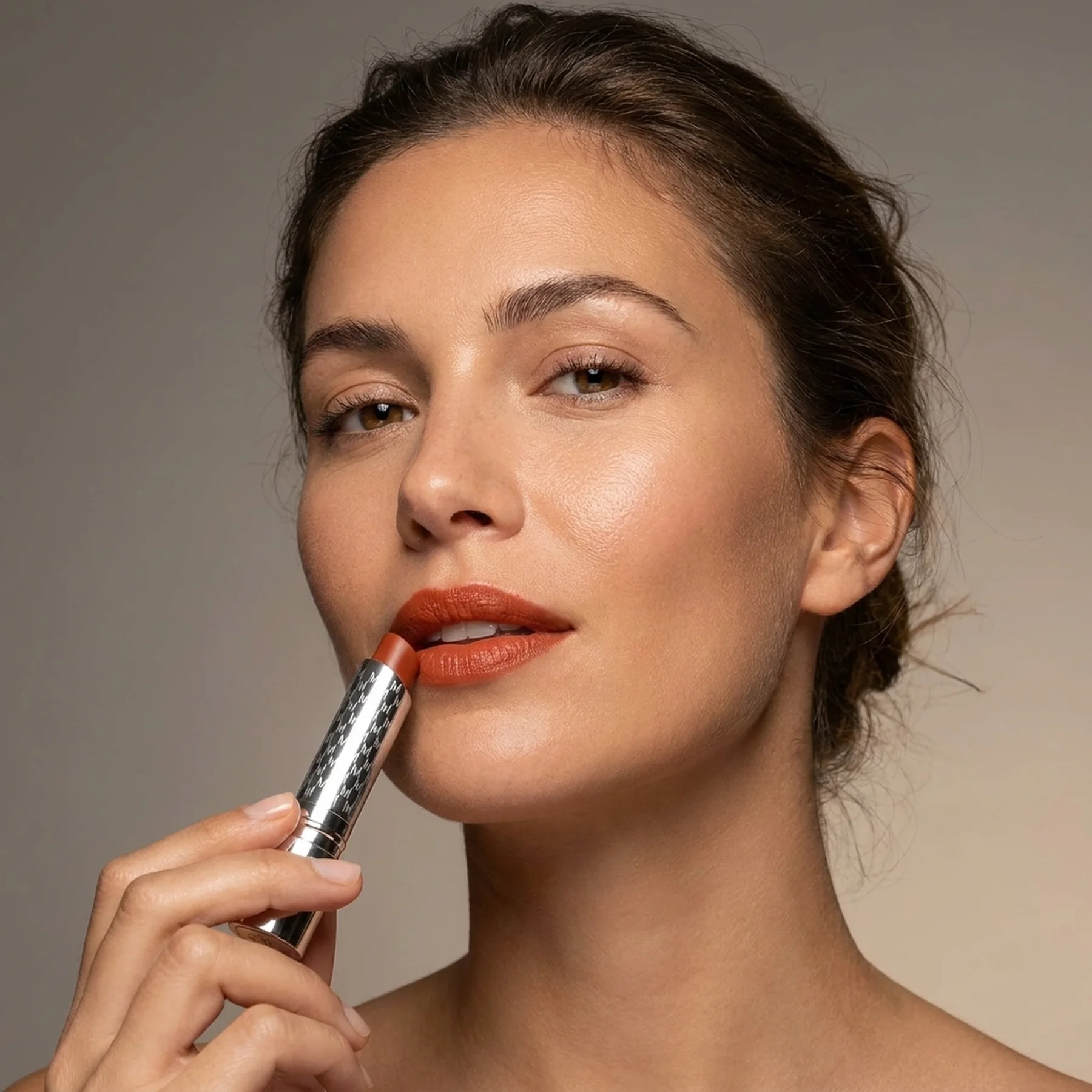 Бальзам для губ MESAUDA Hydramorphosis Tinted And Plumping Lip Balm 3.5 г 112 Dare