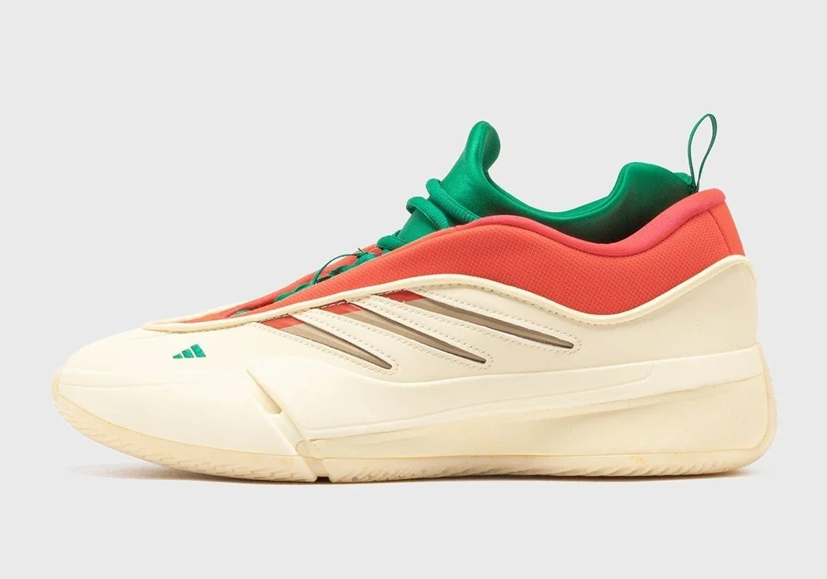 Баскетбольні кросівки Adidas Dame 9