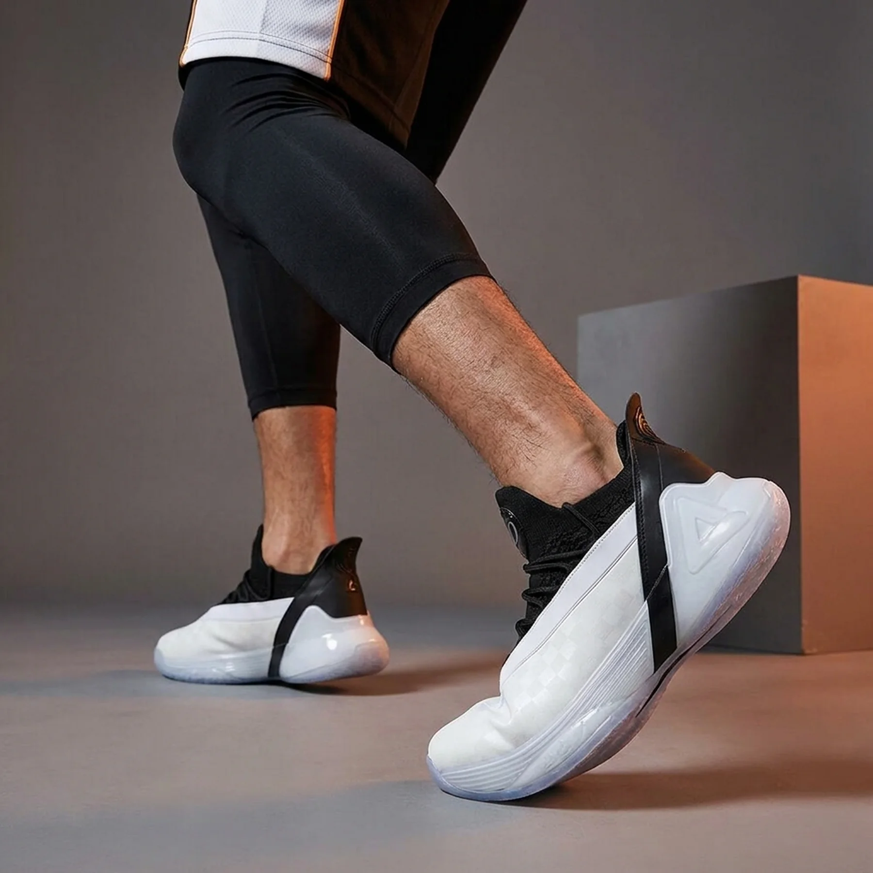 Баскетбольні кросівки Peak Tony Parker 7 Profiter