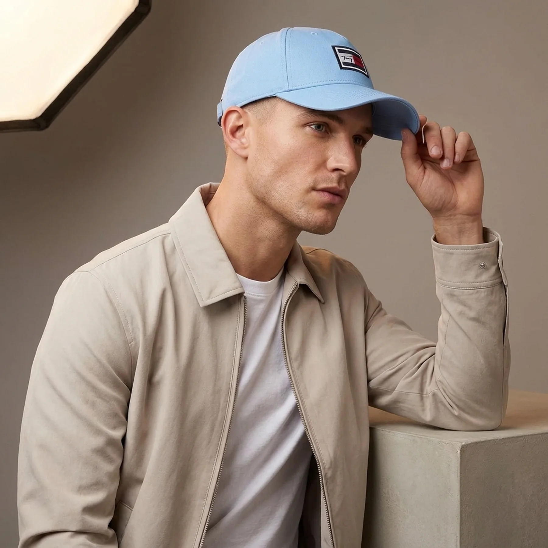 Бейсболка Tommy Hilfiger кепка з вишитим логотипом 1159809696 (Блакитний, One size)