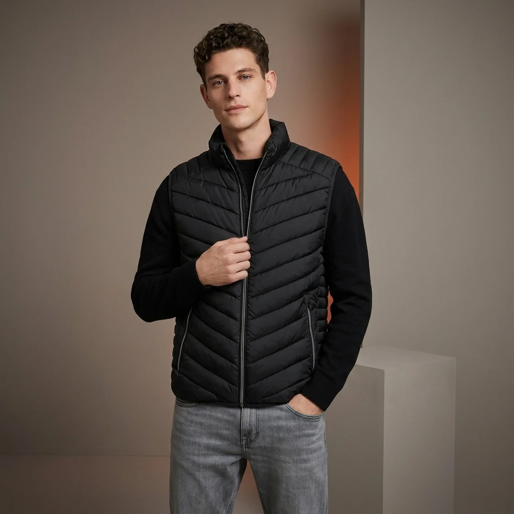 Безрукавка MEN'S LIGHTWEIGHT VEST 1038902-29999 Tom Tailor XXL Чорний