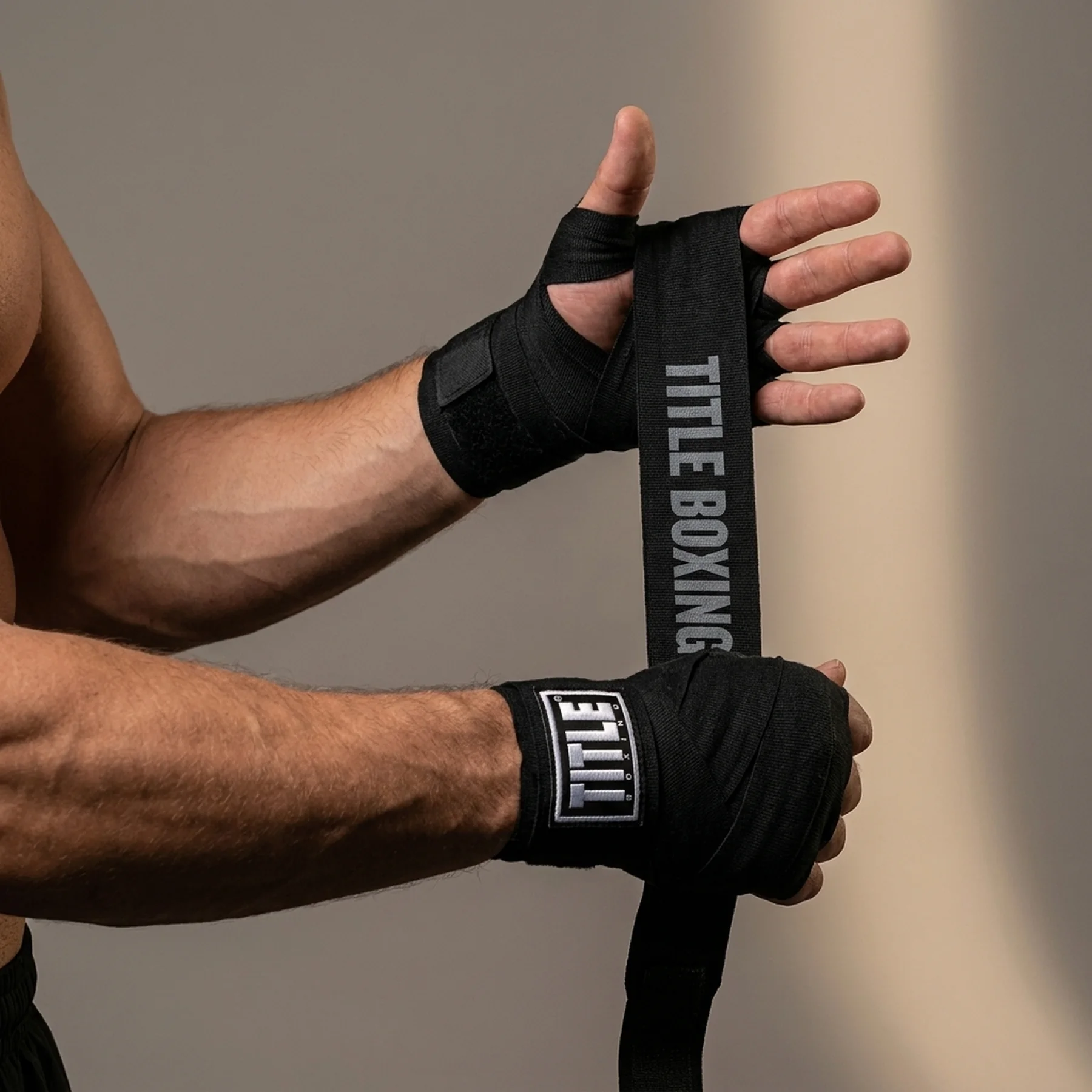 Бинти для боксу TITLE Boxing Power-Flex Elite 180" Black (4.5м.)