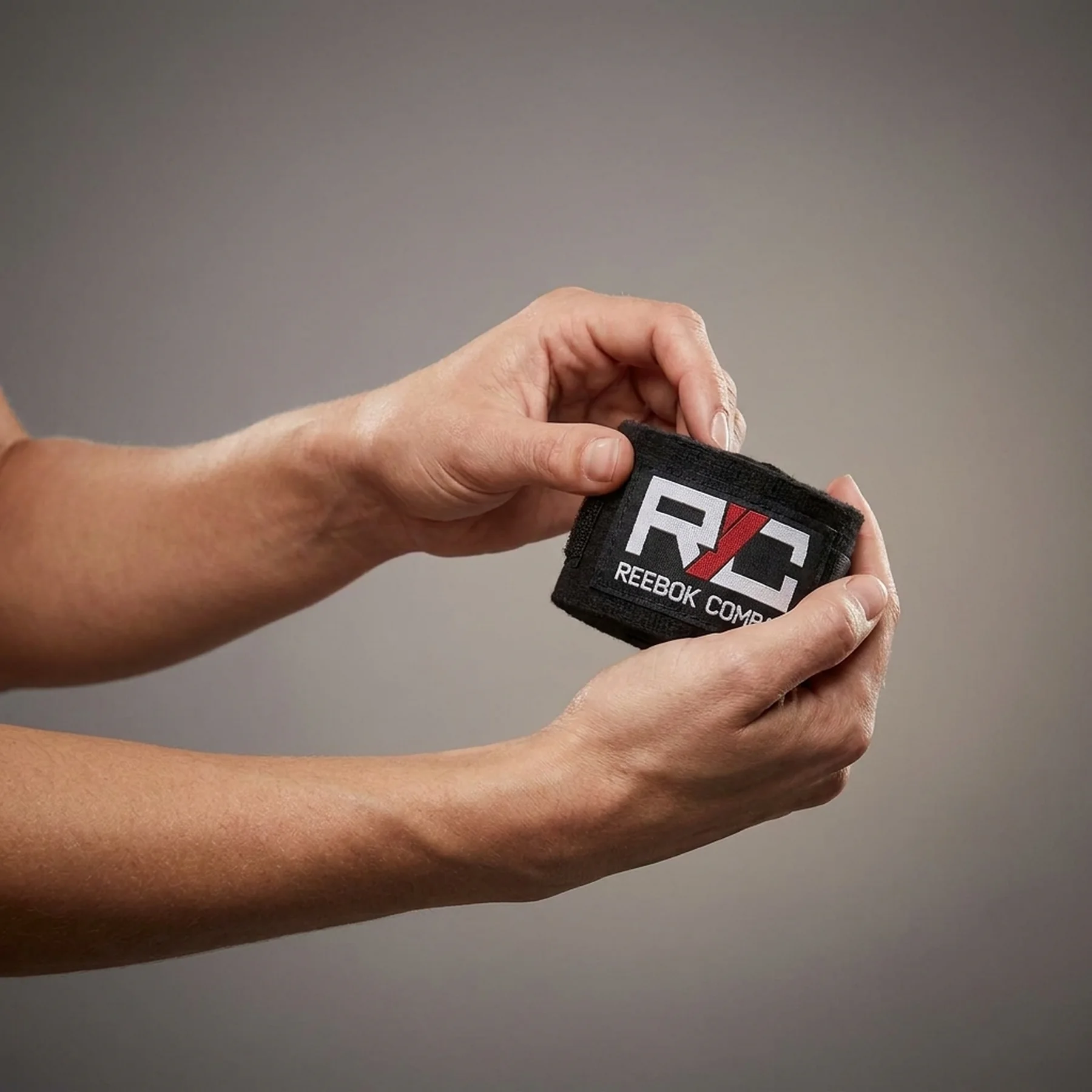 Бинти-рукавиці Reebok Combat Hand Wraps (RSCB-11158)