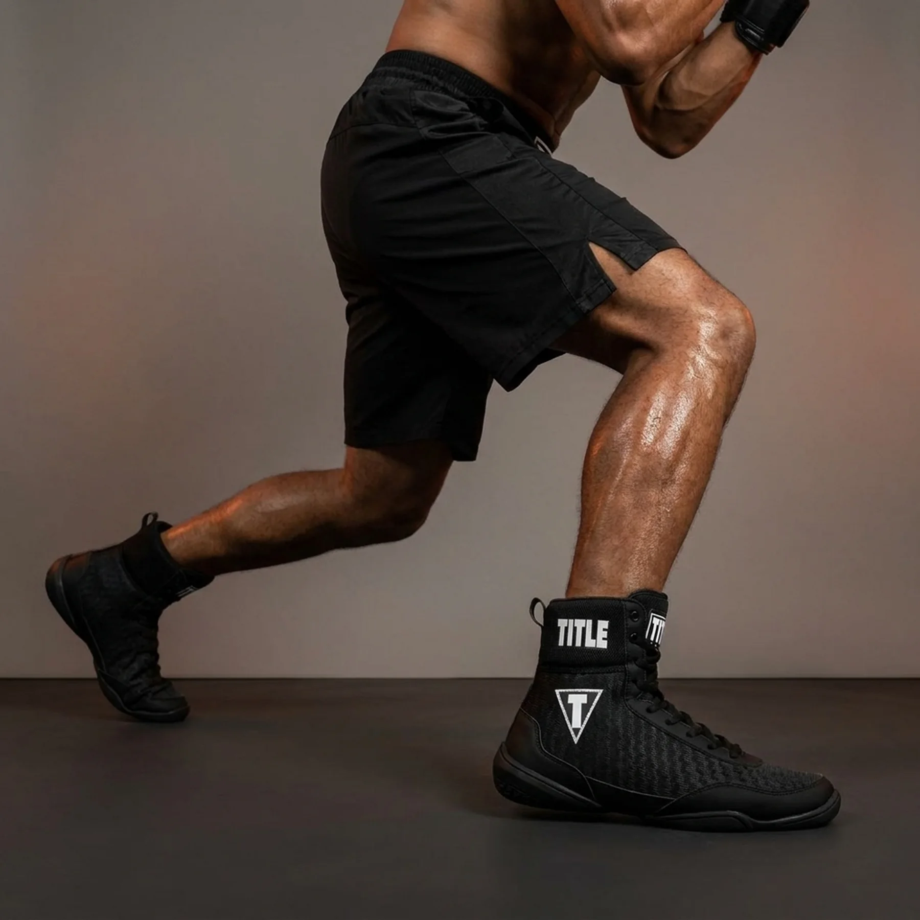 Боксерки (боксерське взуття) TITLE Boxing Predator II Shoes 2.0 Black/Grey 38.5р.