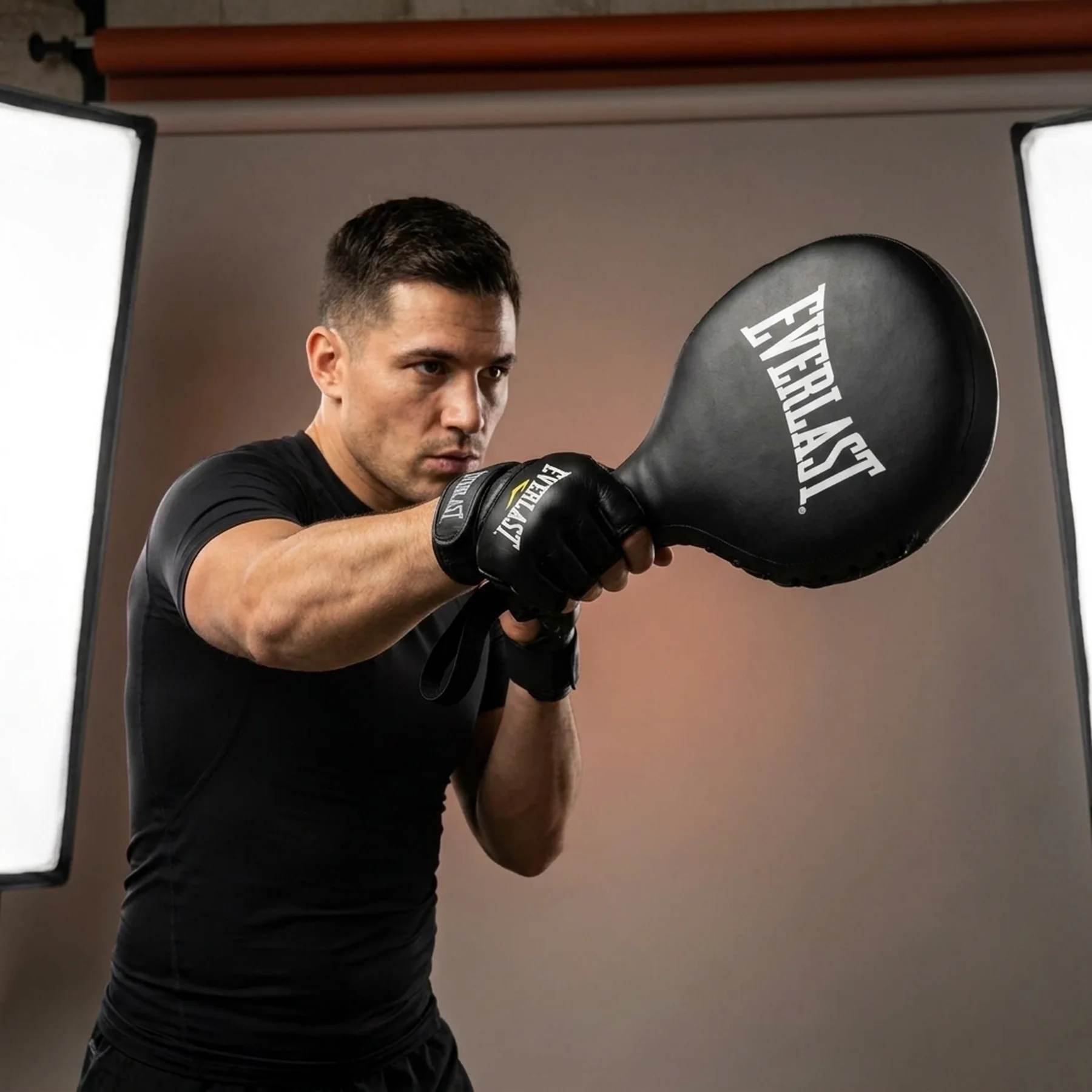 Лапа-ракетка Everlast CORE PADDLE