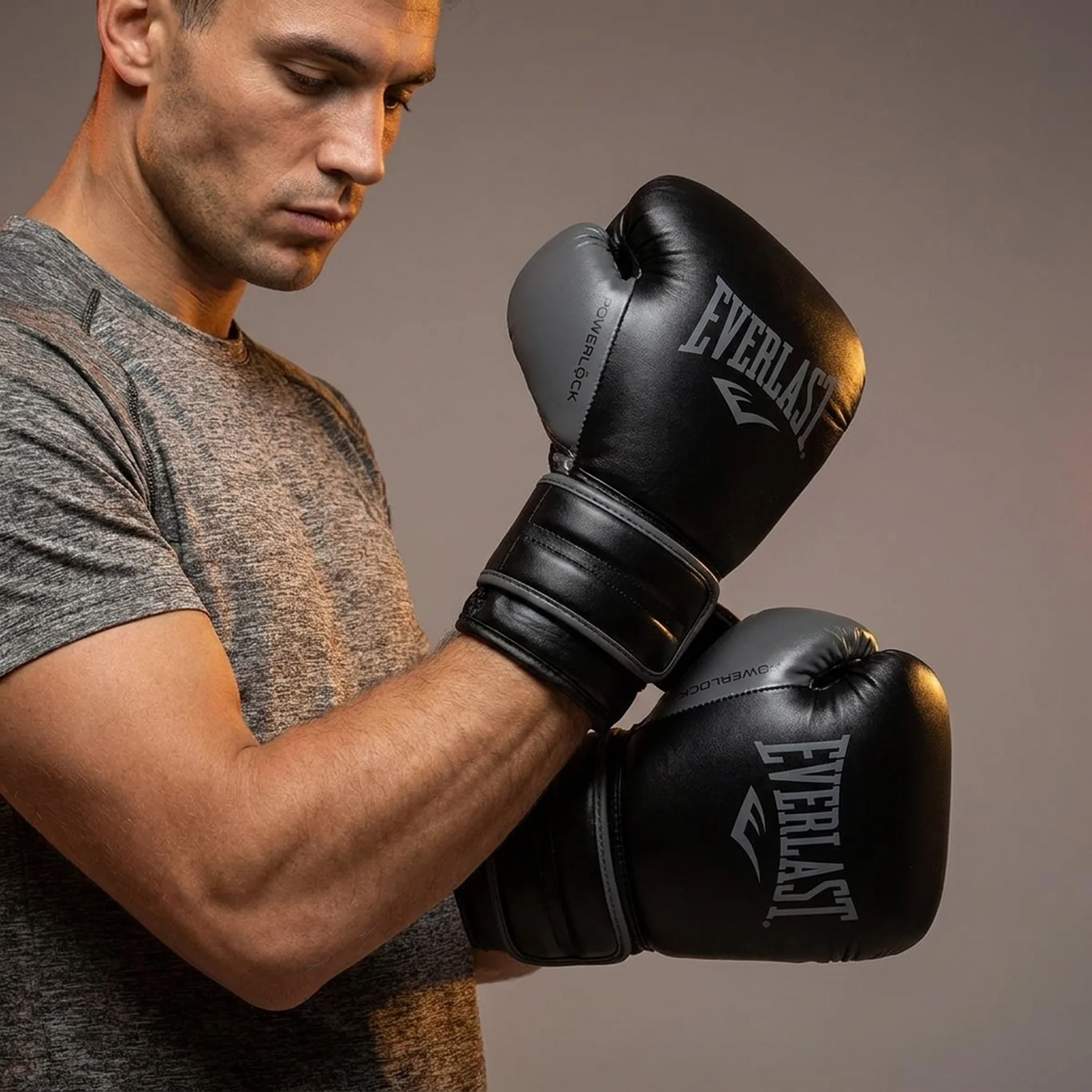 Боксерські рукавиці Everlast Powerlock Boxing Gloves (P00002283)