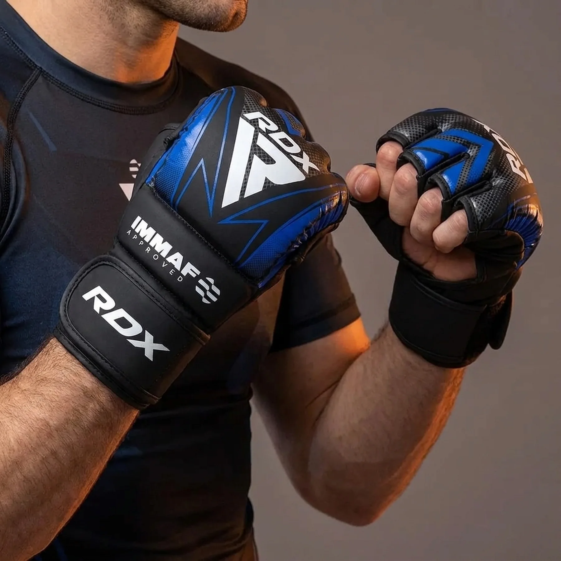Боксерські рукавиці RDX GRAPPLING GLOVES SHOOTER IMMAF-1 чорний, синій S (GSR-IMF-1U)