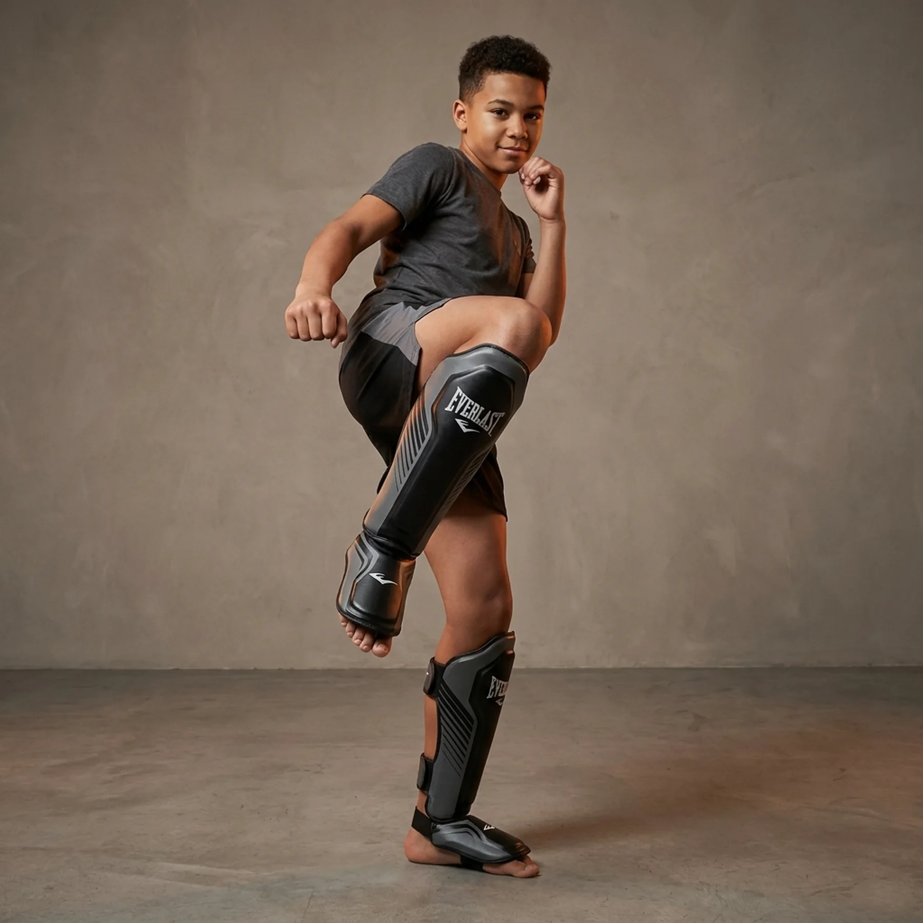 Боксерський захист Everlast Proespect Youth Shin Guards (P00002989)