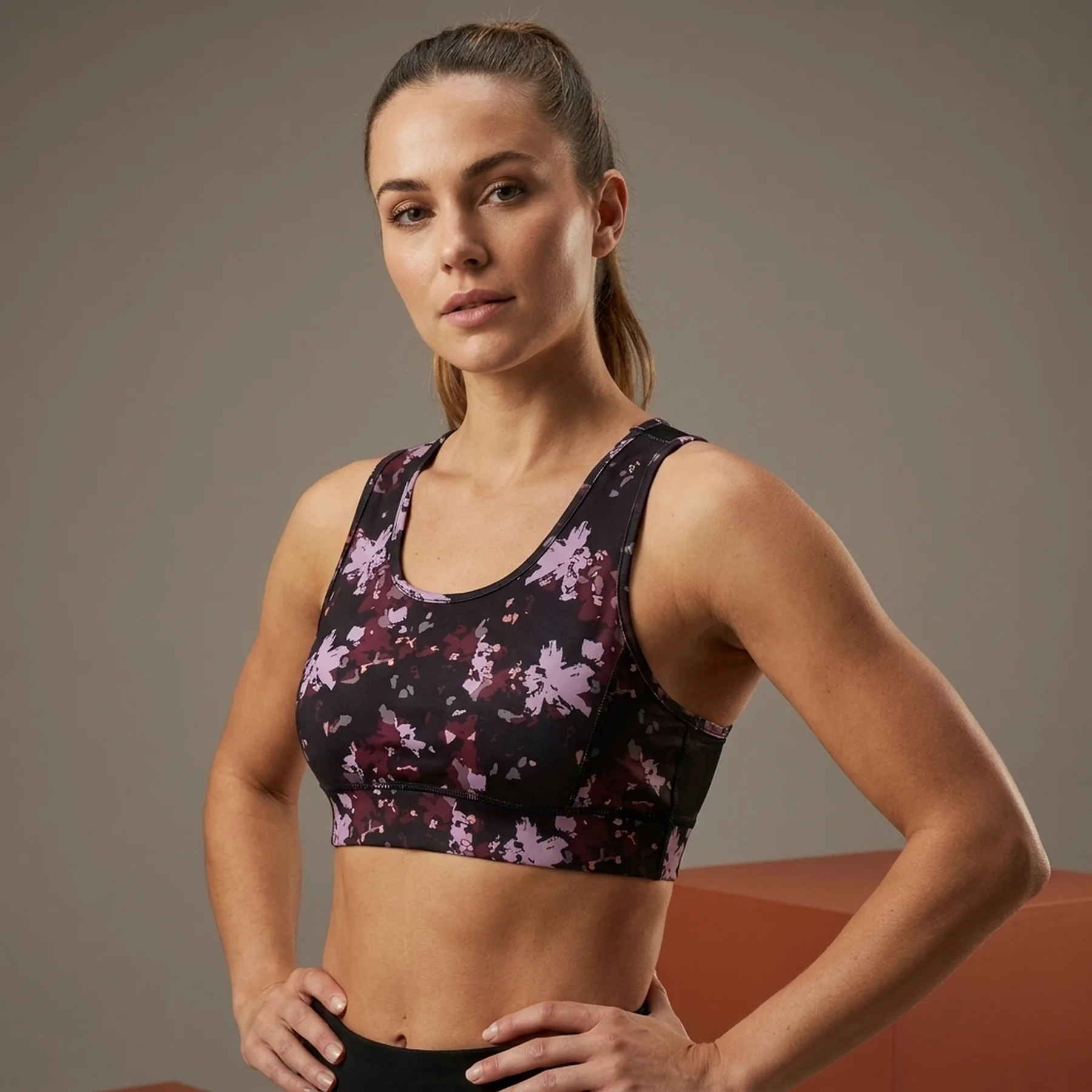 Бра ONPNAMO AOP SPORTS BRA 15236714-Black-AOP:w. Smoky Grape & Zinfandel AOP Only Play XS Чорний
