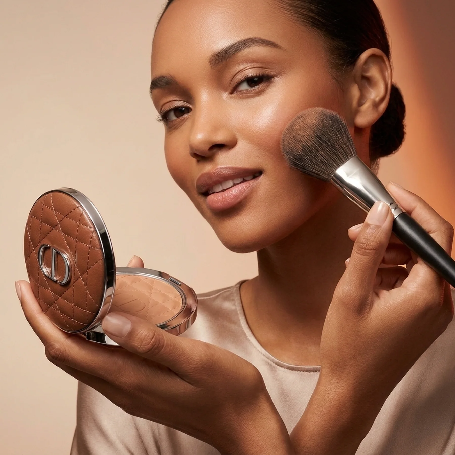 Бронзер Dior Forever Nude Bronze 7 г 04 Warm Matte