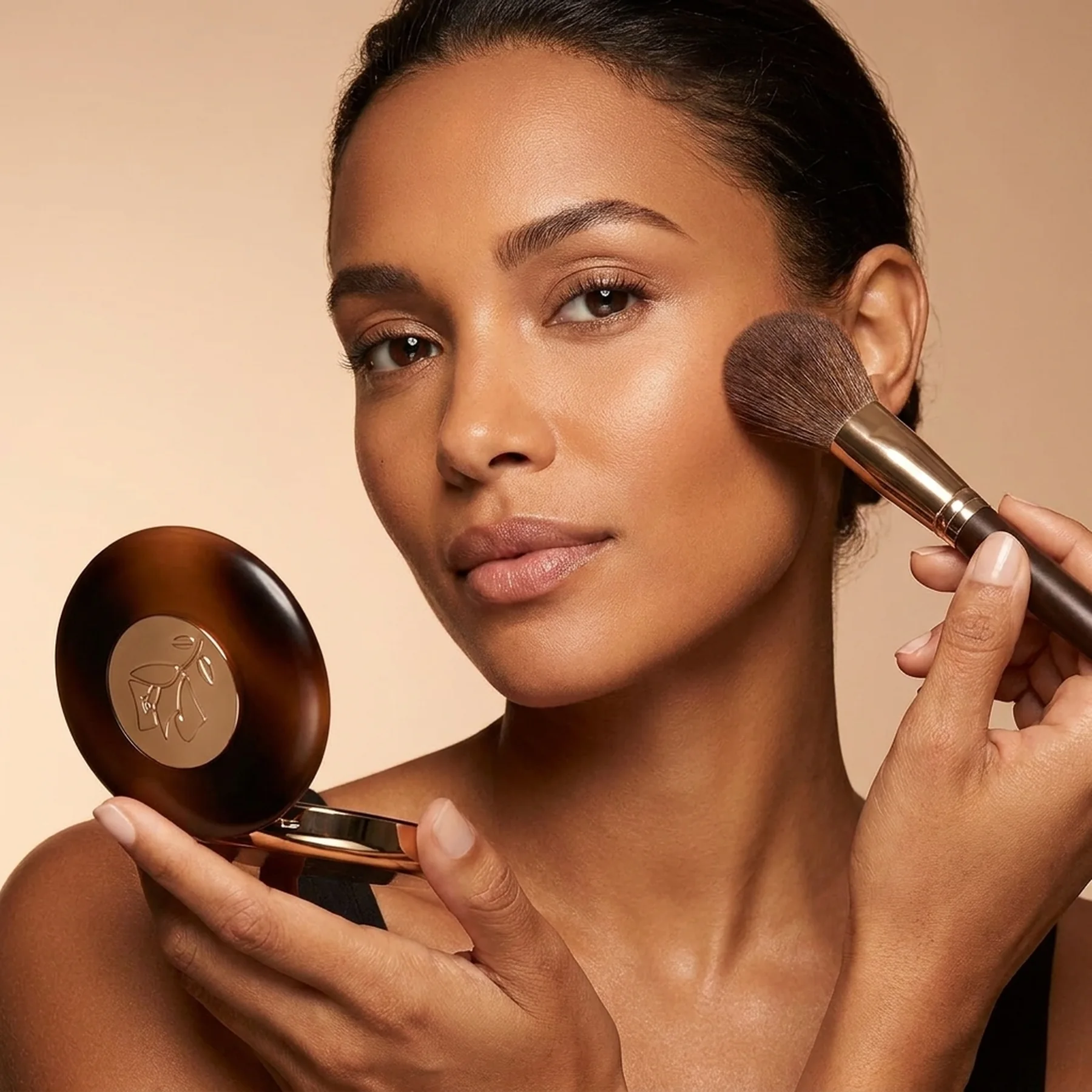 Бронзирующая пудра Lancome Teint Idole Ultra Wear C.E. Skin Transforming Bronzer 10 г 05 Tan