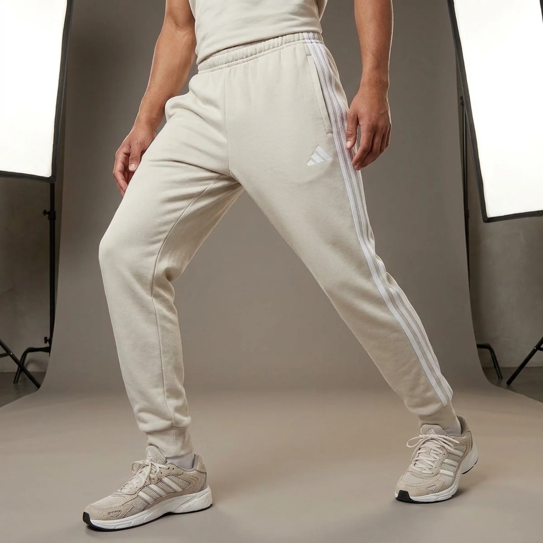 Брюки чоловічі Adidas Essential 3-Stripes (JE6353)