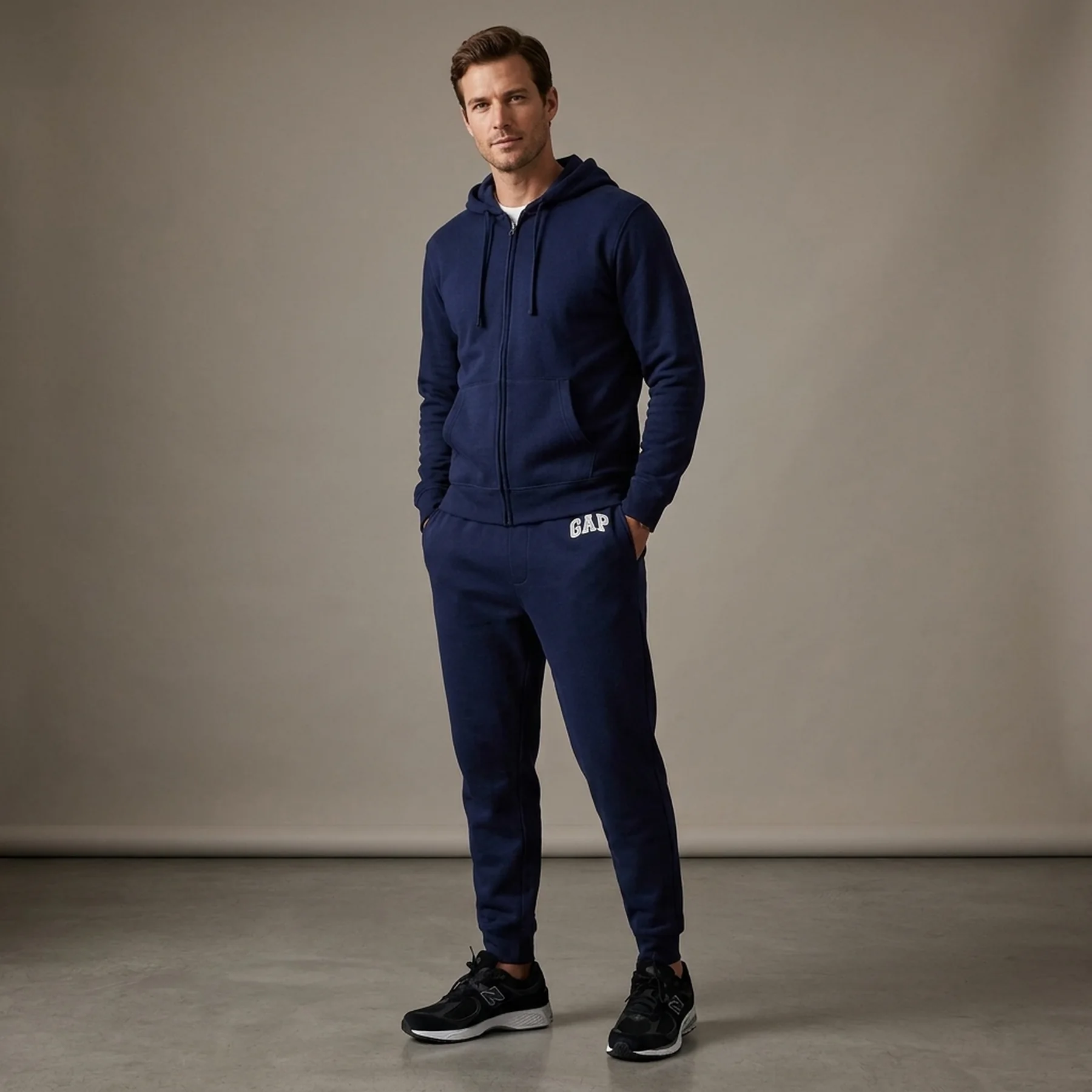 Брюки чоловічі Gap Logo Fleece Pants Tapestry Navy (221236051)