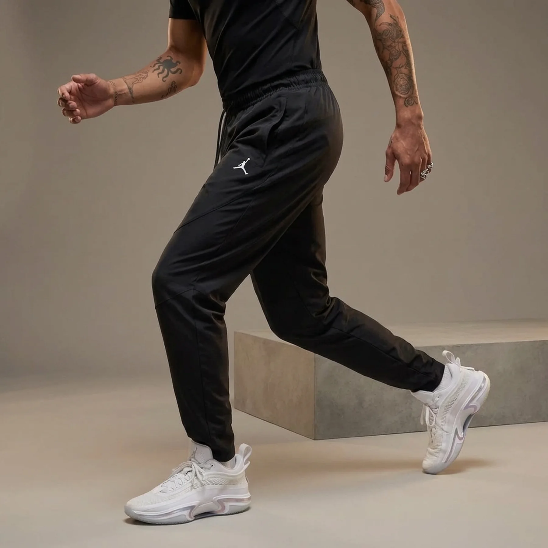 Брюки чоловічі Jordan Dri-Fit Sport Woven Trousers (FN5840-010)