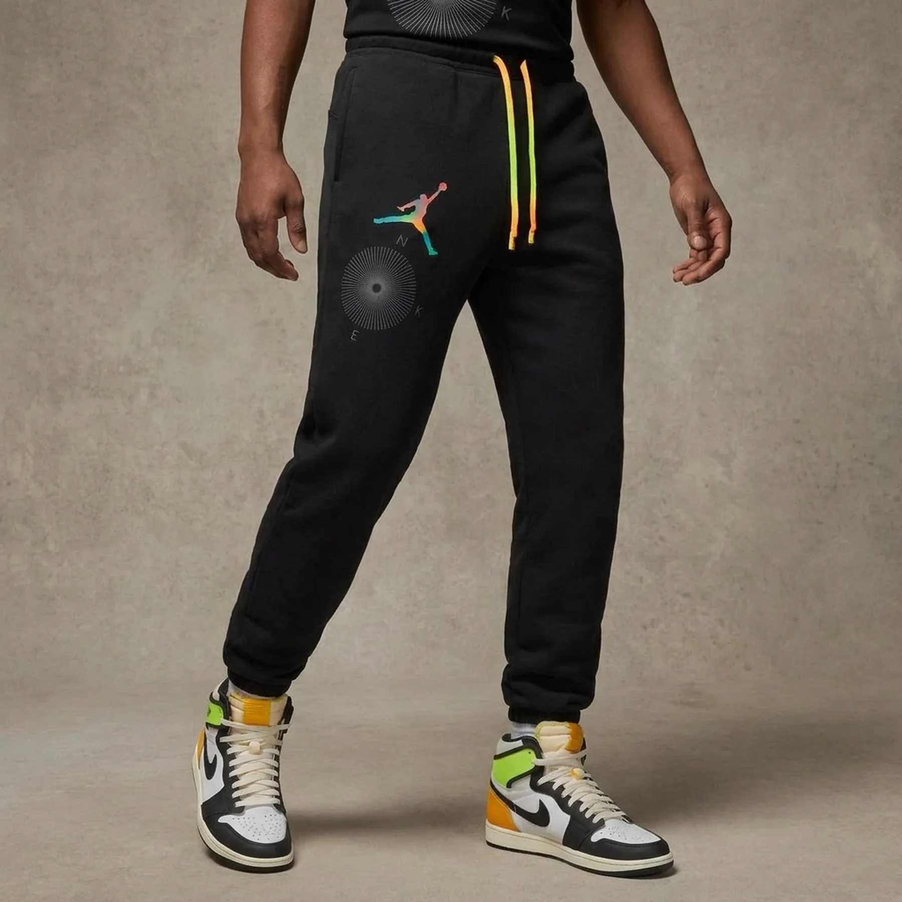Брюки чоловічі Jordan Flight Mvp Men's Statement Graphic (DQ8015-010)