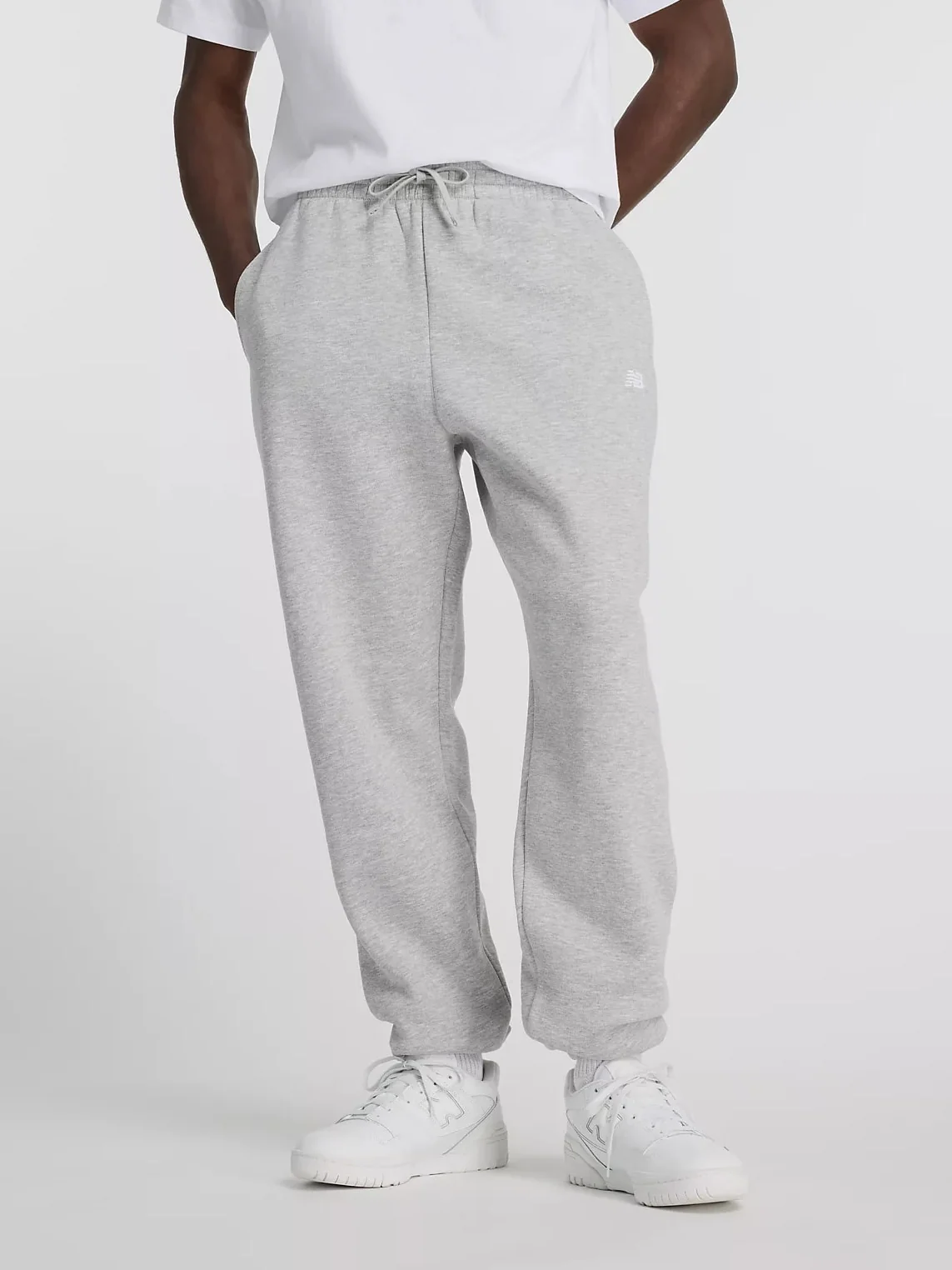 Брюки чоловічі New Balance Brushed Back Small Logo Joggers Grey (MP41503AG) — Одяг