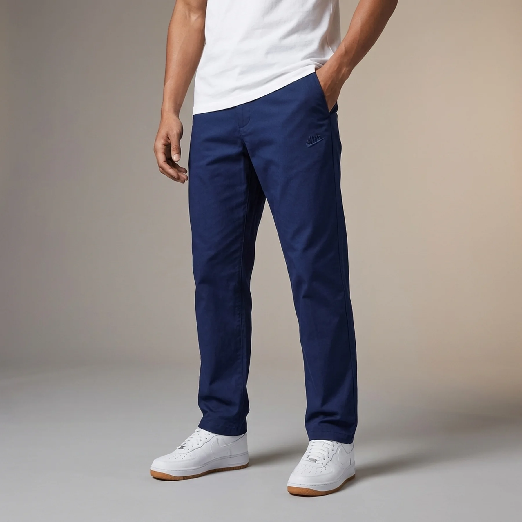 Брюки чоловічі Nike Club Chino (FZ5770-410)