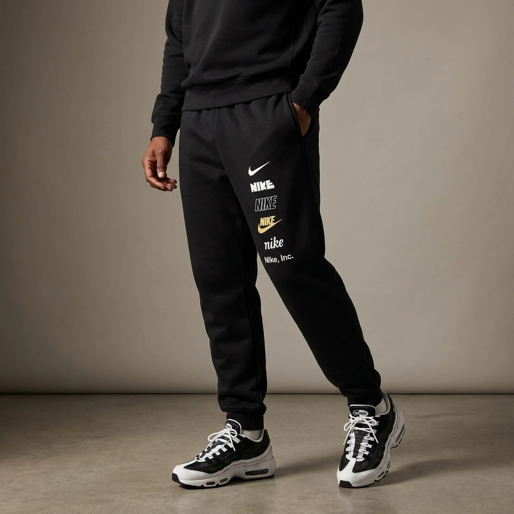 Брюки чоловічі Nike Club Plus Logo Pants Flc (DX0795-010)