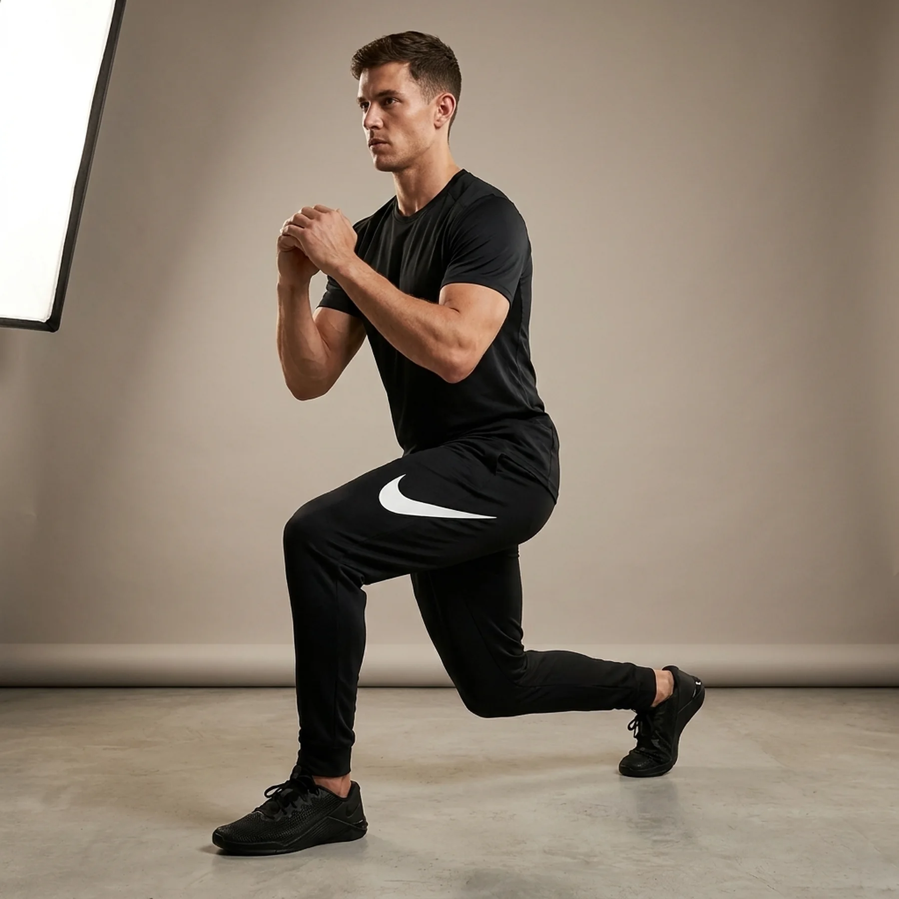 Брюки чоловічі Nike Dri-Fit Tapered Training Trousers (CU6775-010)