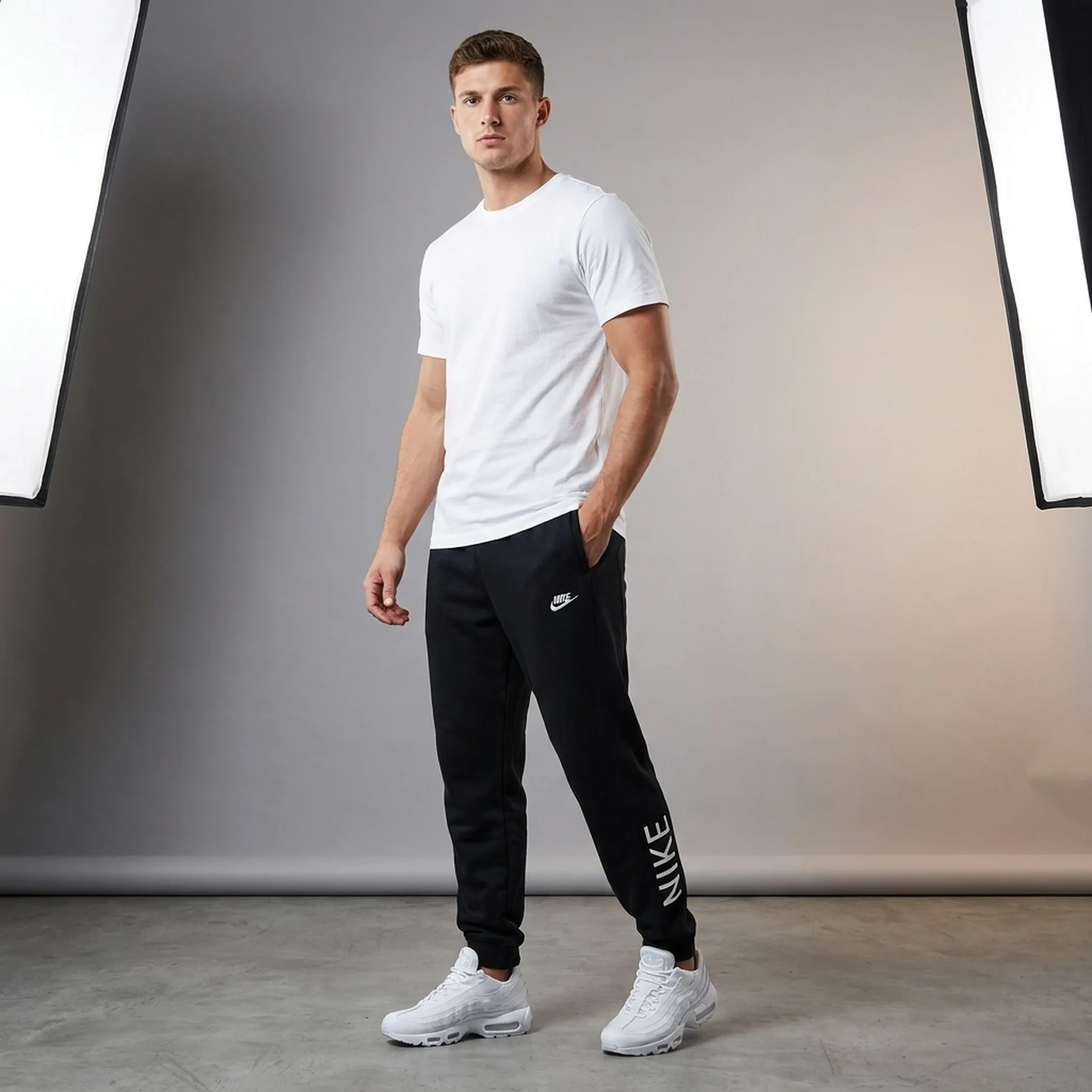 Брюки чоловічі Nike M Nsw Hbr-C Pk Pant (DQ4076-010)