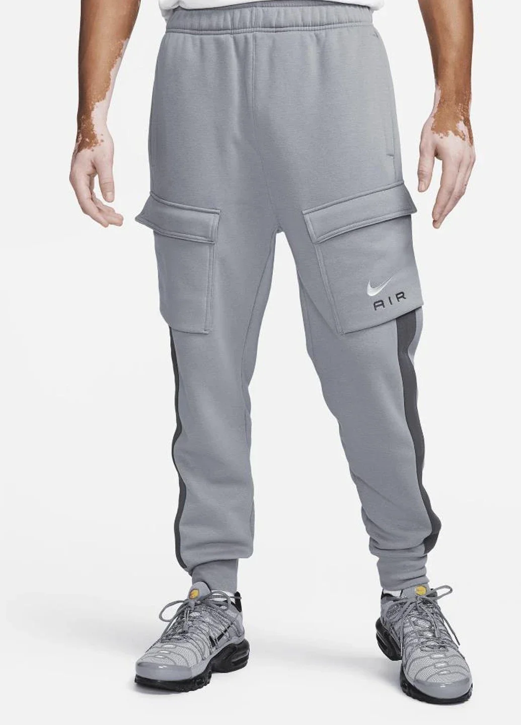 Брюки чоловічі Nike Men's Fleece Cargo Trousers (FN7693-065)