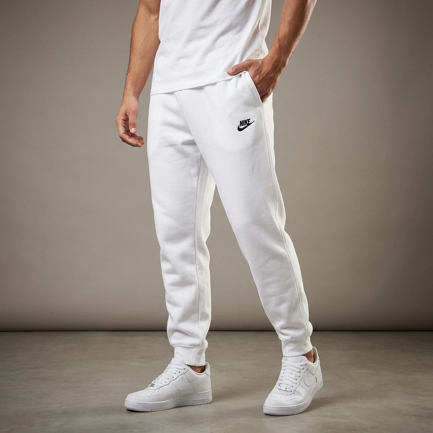 Брюки чоловічі Nike Sportswear Club Fleece Joggers (BV2671-100)