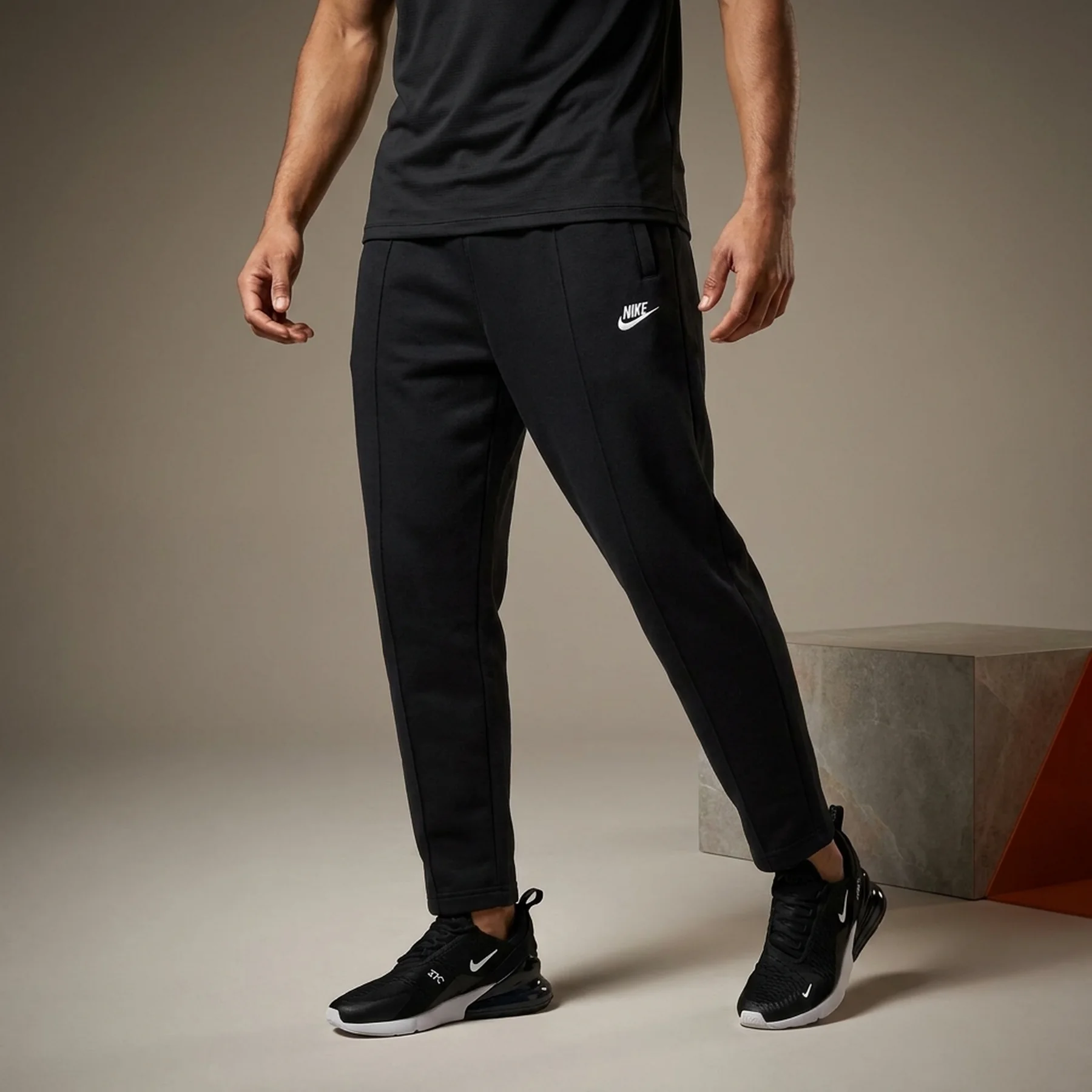 Брюки чоловічі Nike Sportswear (DO0022-010)
