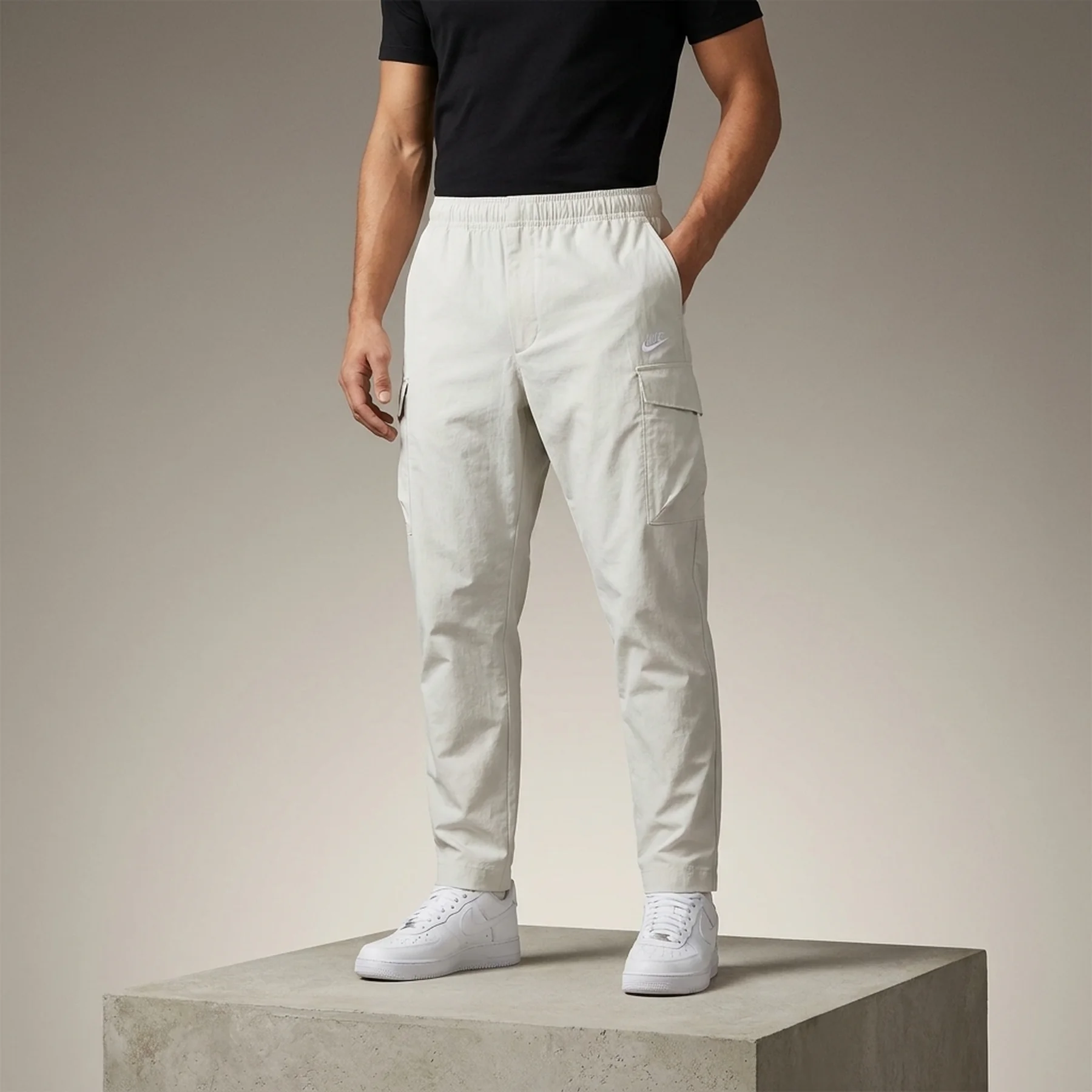 Брюки чоловічі Nike Sportswear Essential White (DD5207-072)