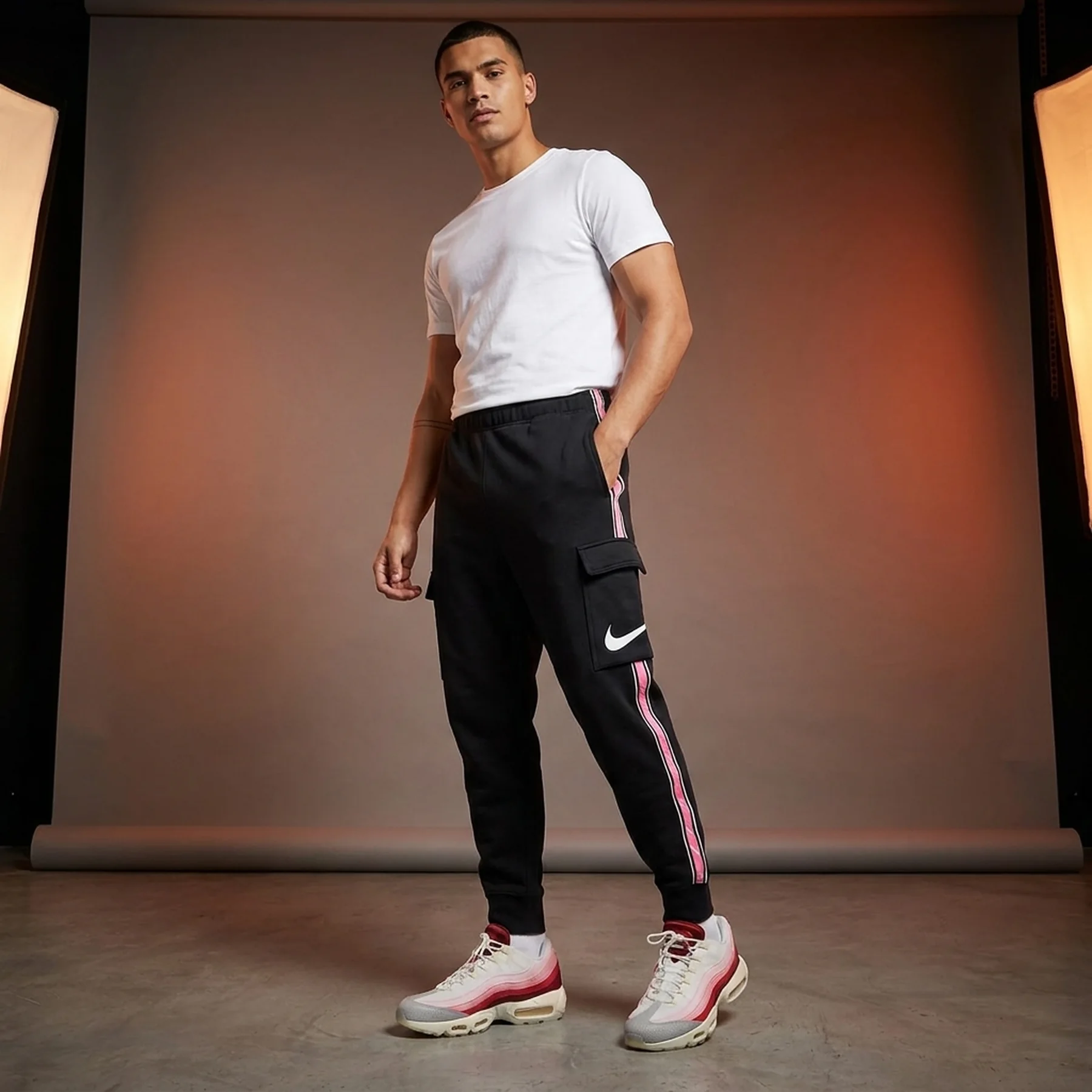 Брюки чоловічі Nike Sportswear Repeat Black (DX2030-013)