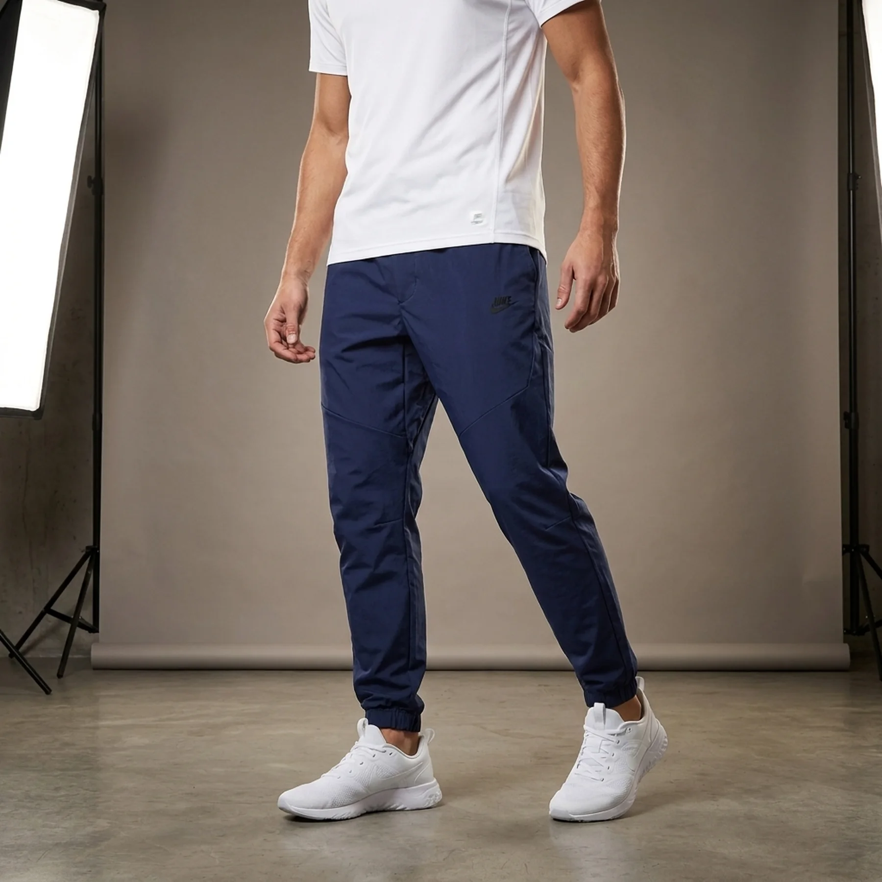 Брюки чоловічі Nike Sportswear Tech Essentials (DH4224-410)
