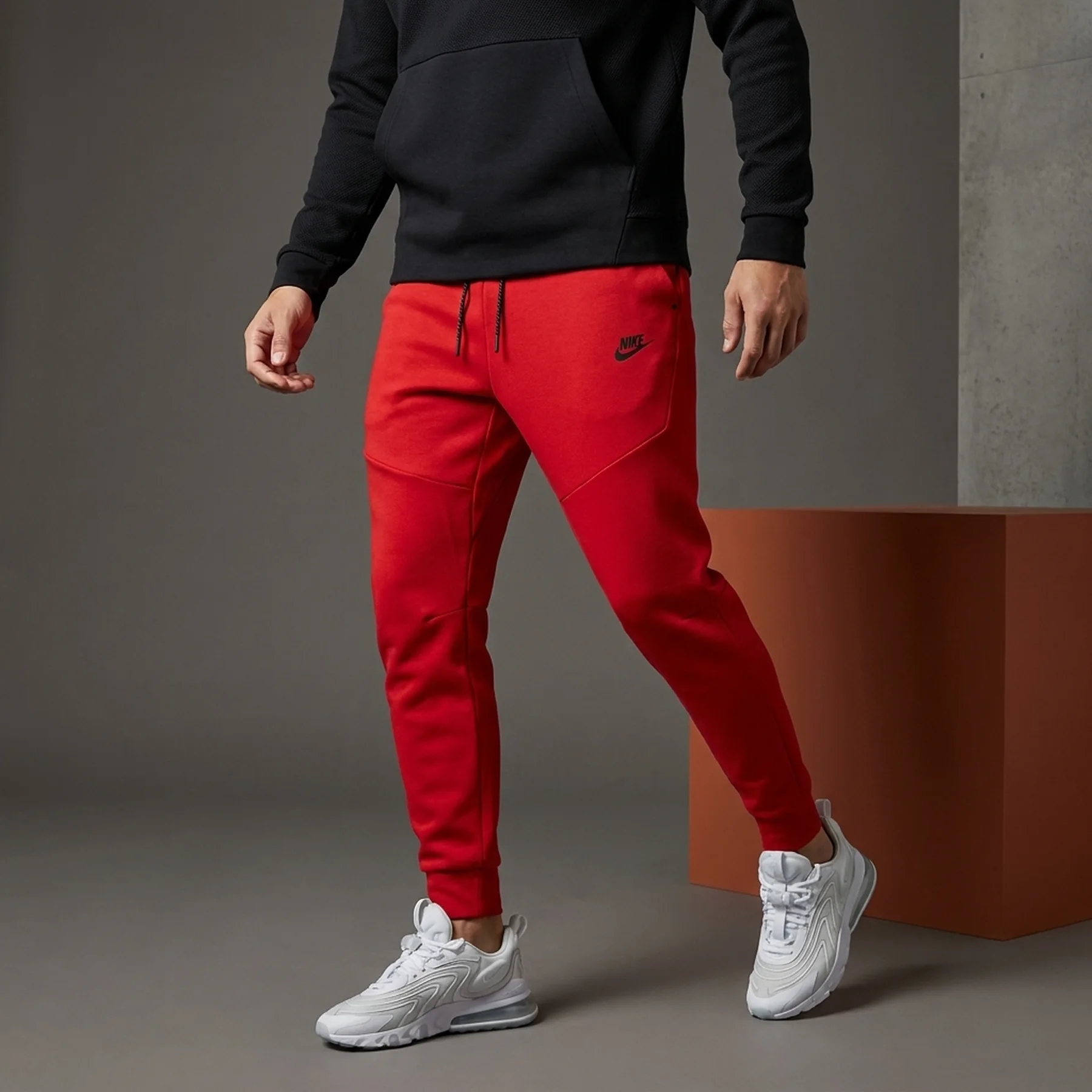 Брюки чоловічі Nike Sportswear Tech Fleece (CU4495-657)
