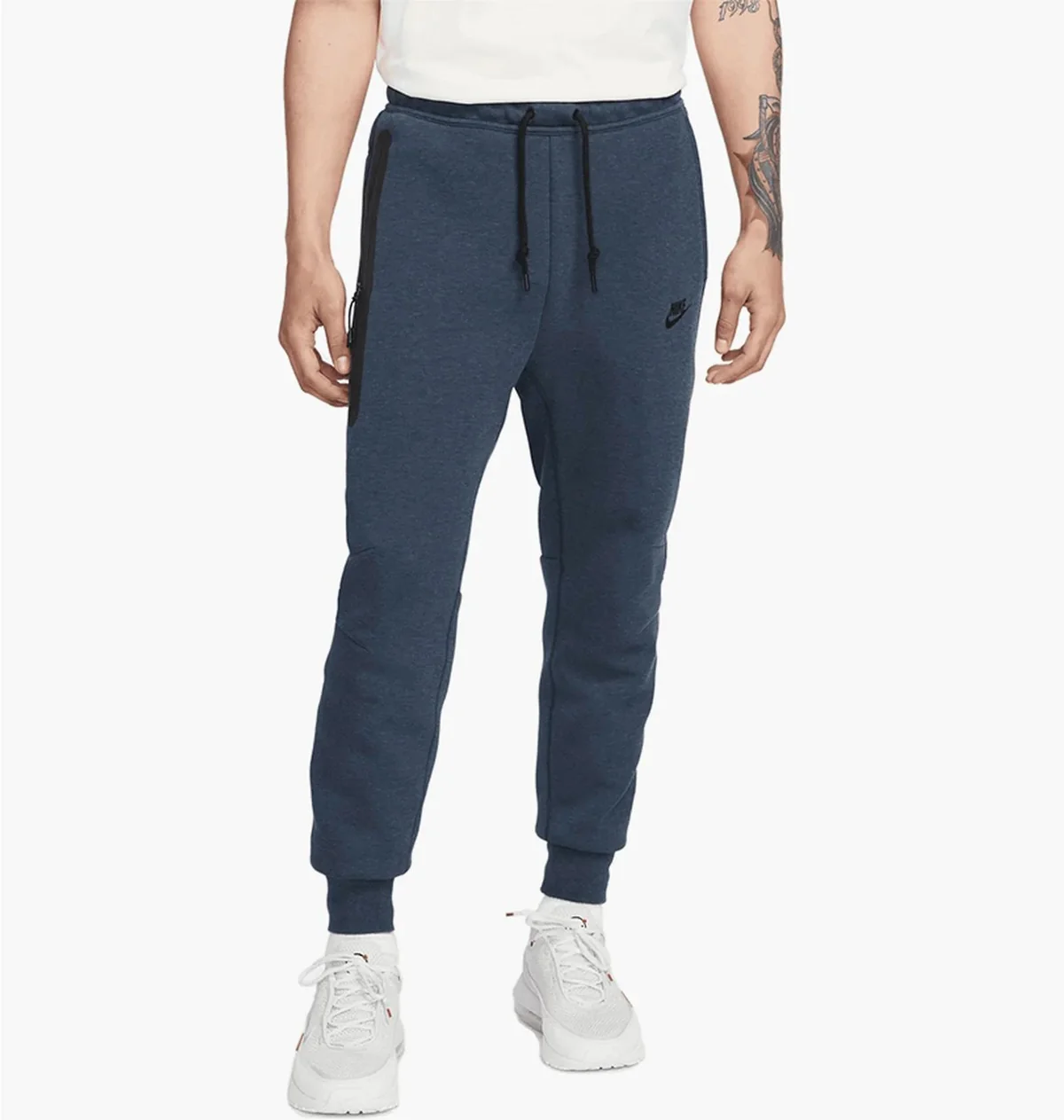 Брюки чоловічі Nike Sportswear Tech Fleece Joggers (FB8002-473) — Одяг