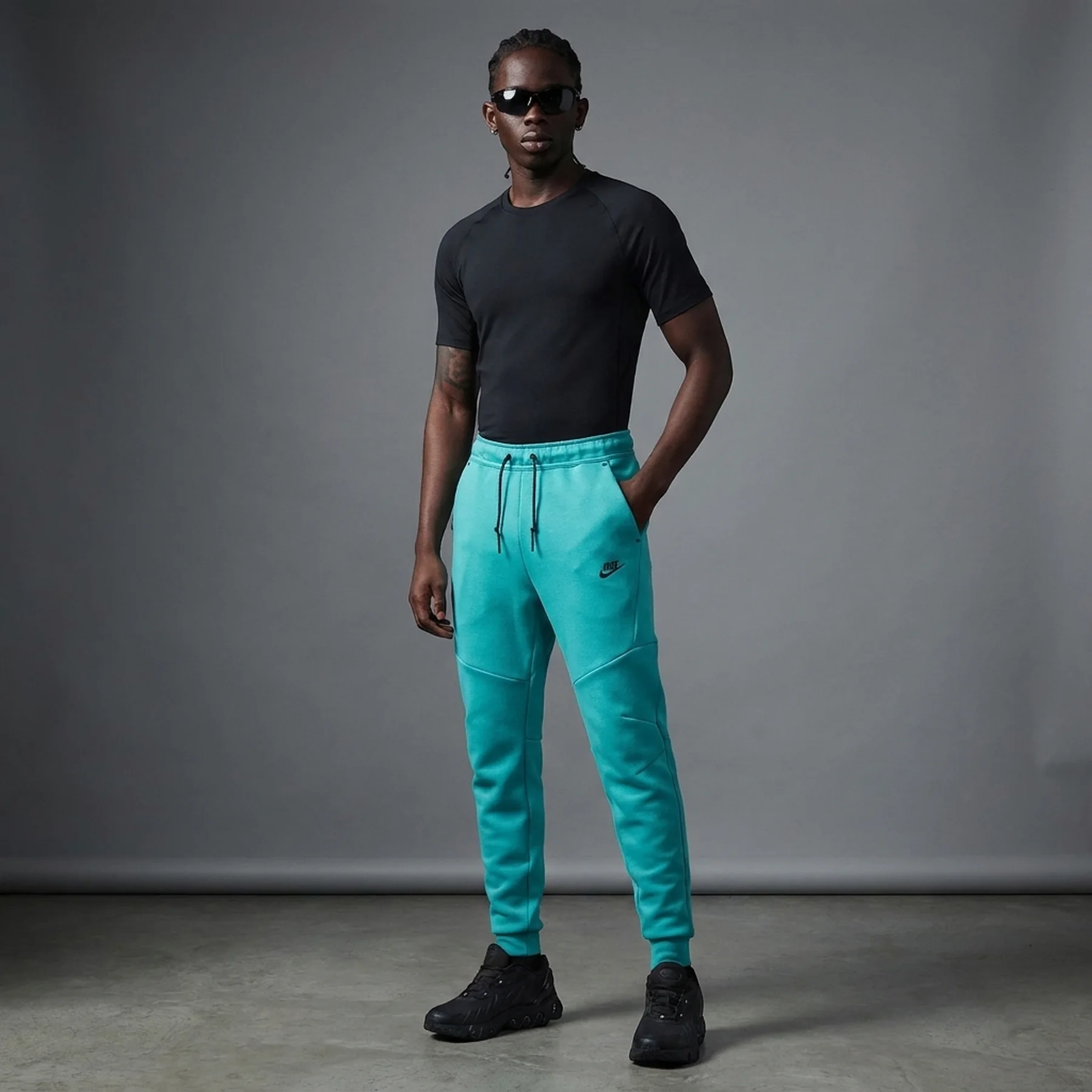 Брюки чоловічі Nike Sportswear Tech Fleece Turquoise (HV0959-345)