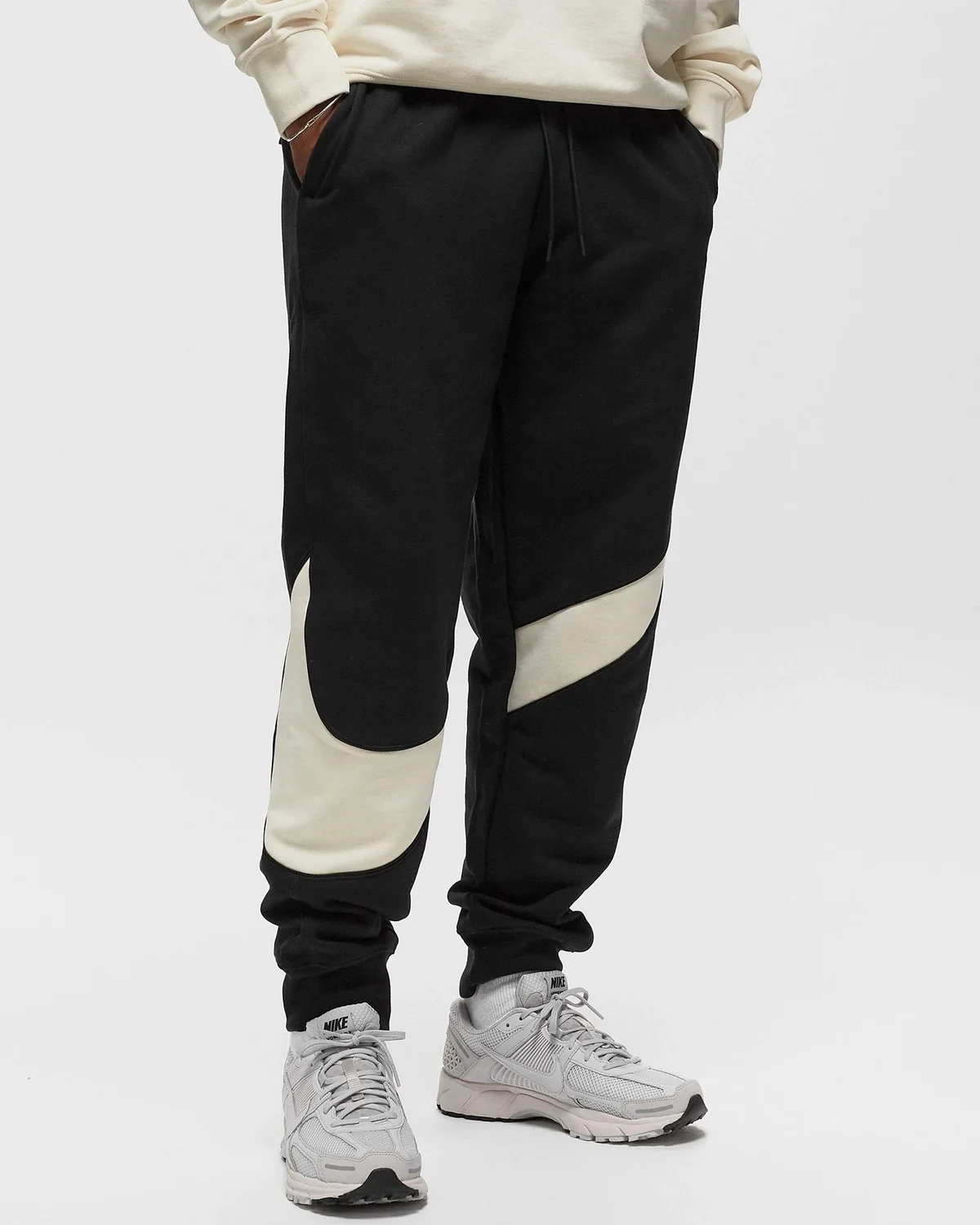 Брюки чоловічі Nike Swoosh Fleece Trousers (DX0564-013)