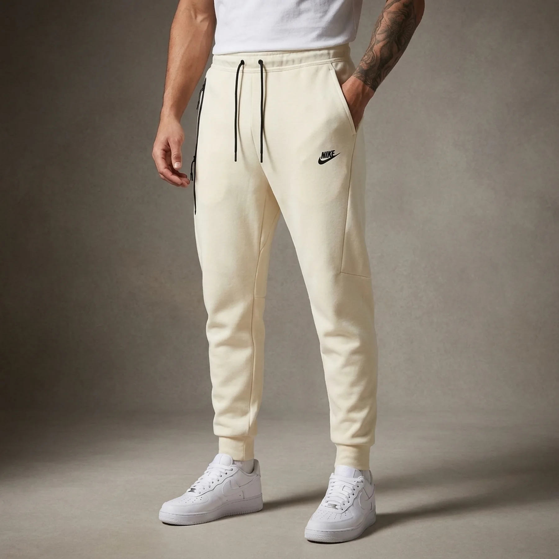 Брюки чоловічі Nike Tch Flc Jggr (FB8002-113)