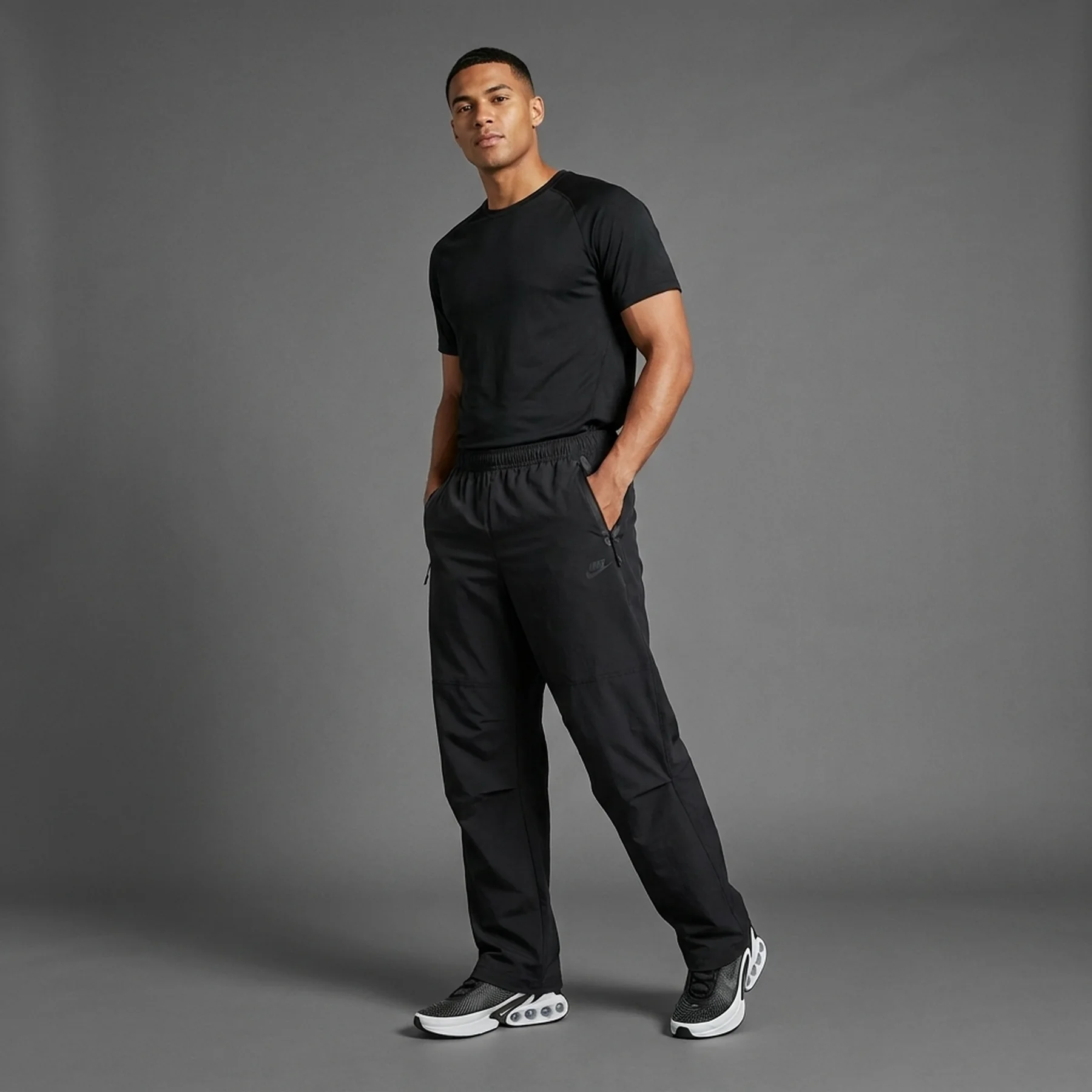 Брюки чоловічі Nike Tech Black (HM7158-010)