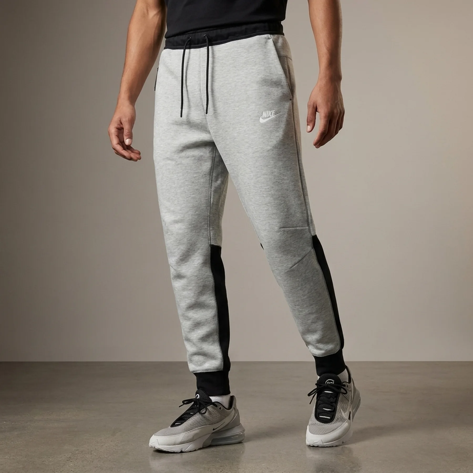 Брюки чоловічі Nike Tech Fleece (FB8002-064)