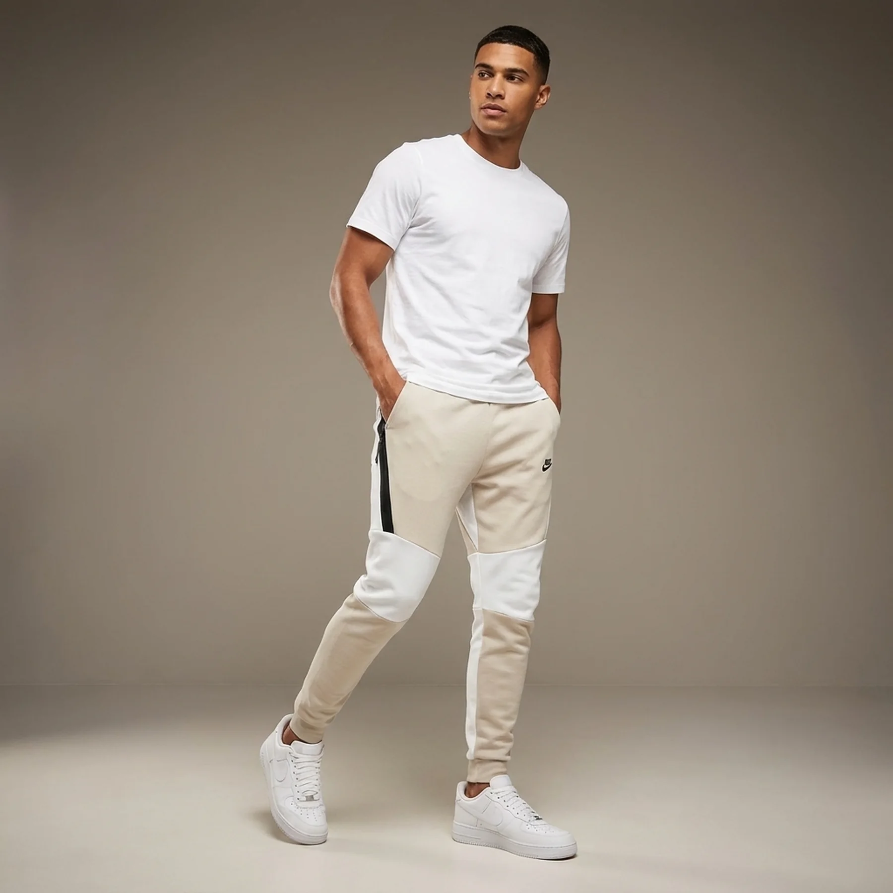 Брюки чоловічі Nike Tech Fleece (FB8002-104)