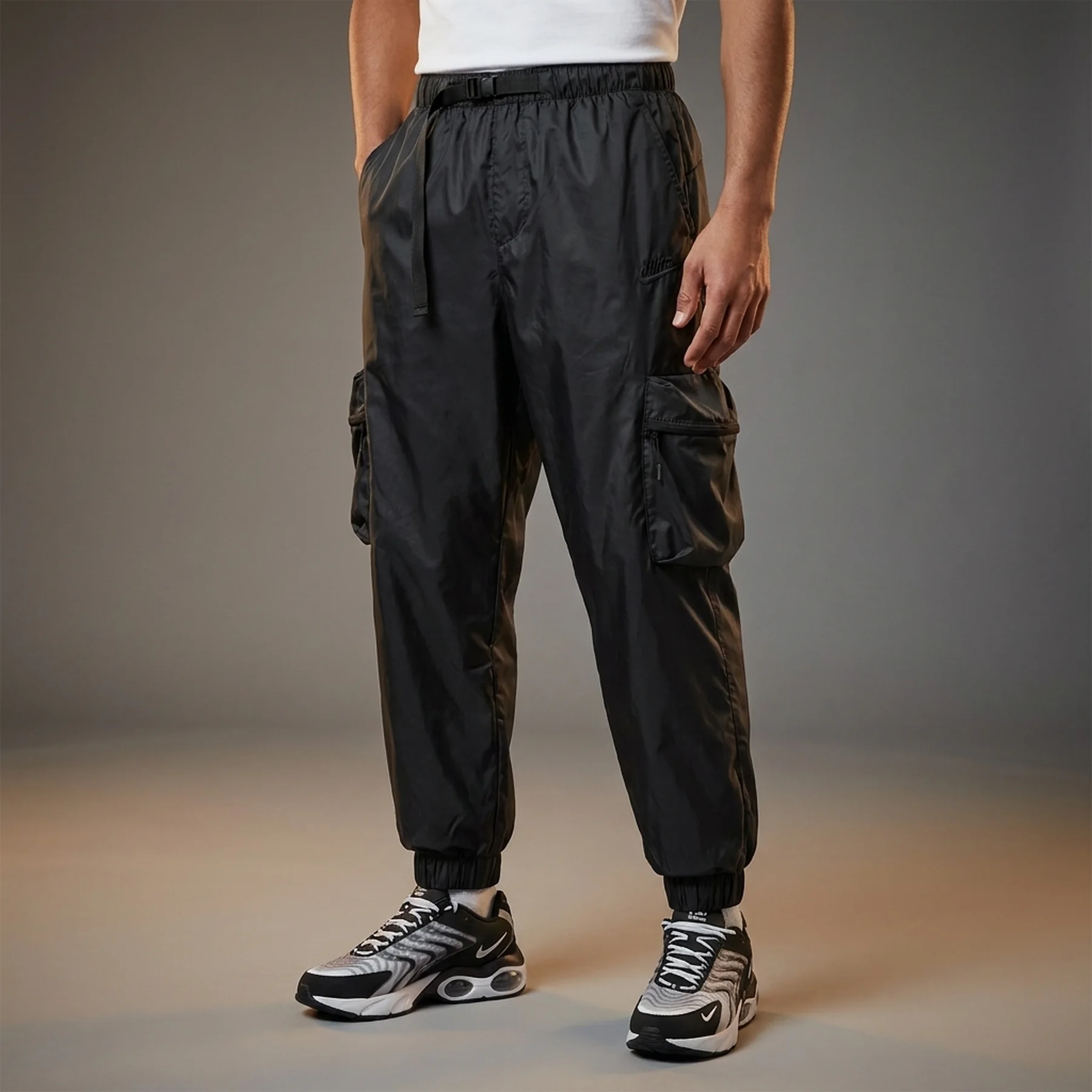 Брюки чоловічі Nike Tech Lined Woven (FB7911-010)