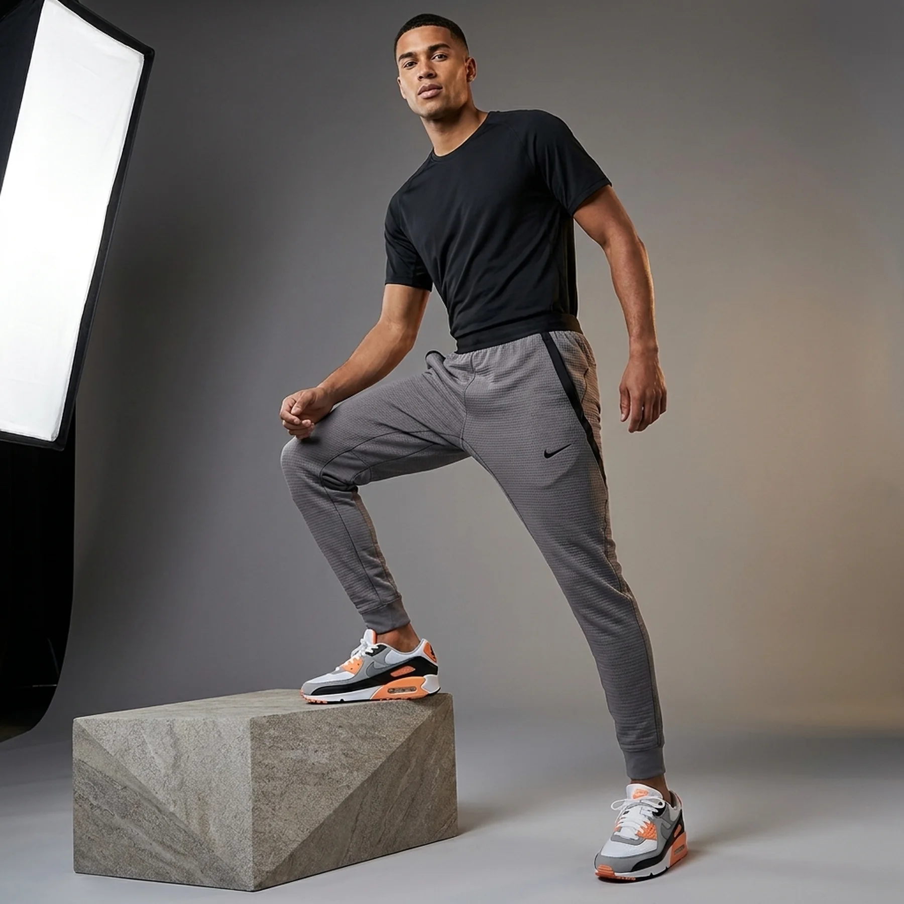 Брюки чоловічі Nike Tech Pack Engineered Pant (CU3595-021)