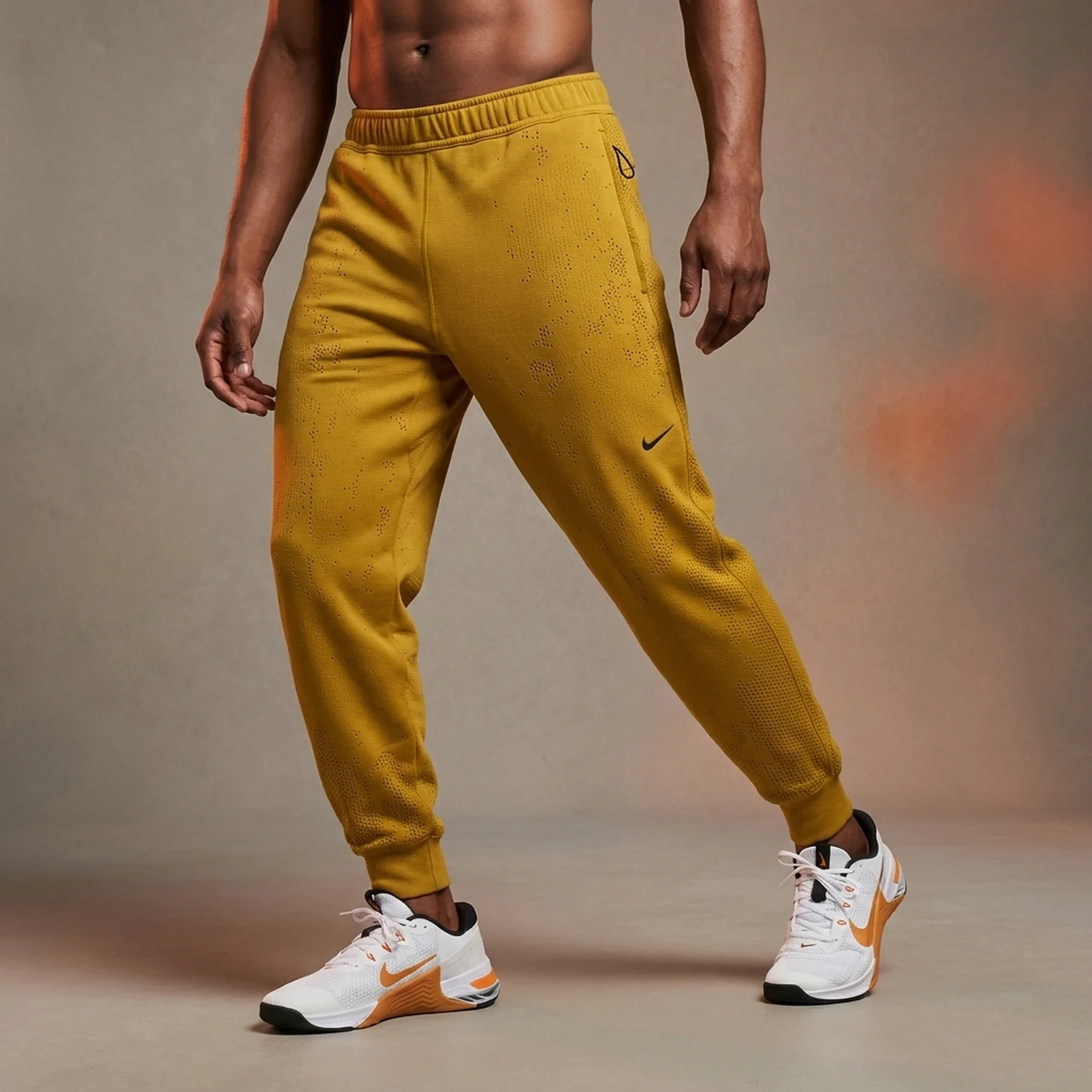 Брюки чоловічі Nike Therma-Fit A.P.S. Yellow (FB6849-716)