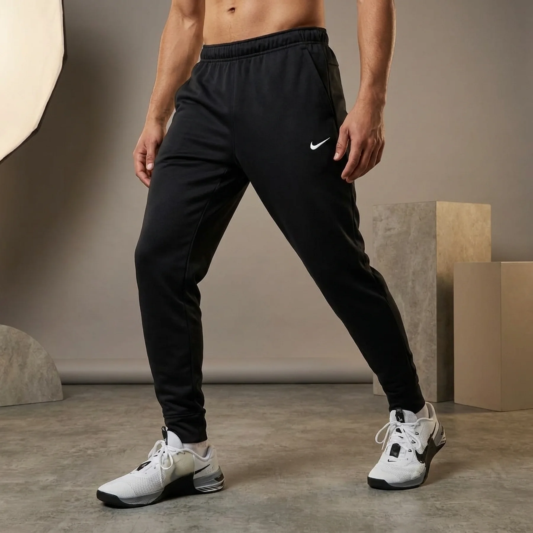Брюки чоловічі Nike Therma-Fit Tapered Pant (DQ5405-010)