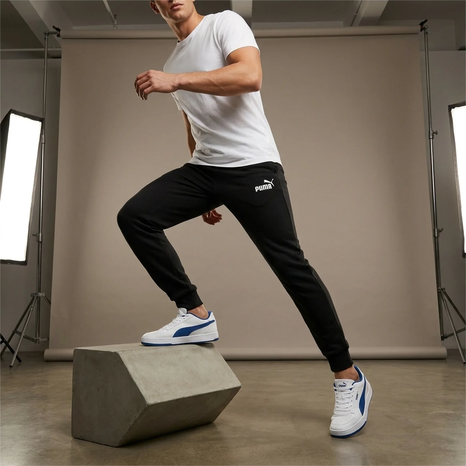 Брюки чоловічі Puma Classics Sweatpants Black (535597-01)
