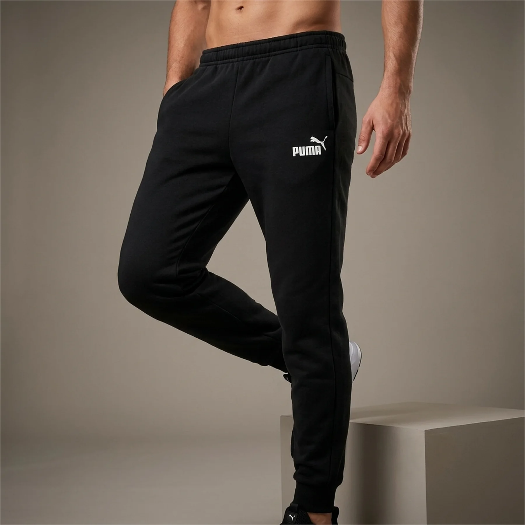 Брюки чоловічі Puma Ess Logo Pants Fl Cl - Black 58671401 (586714-01)