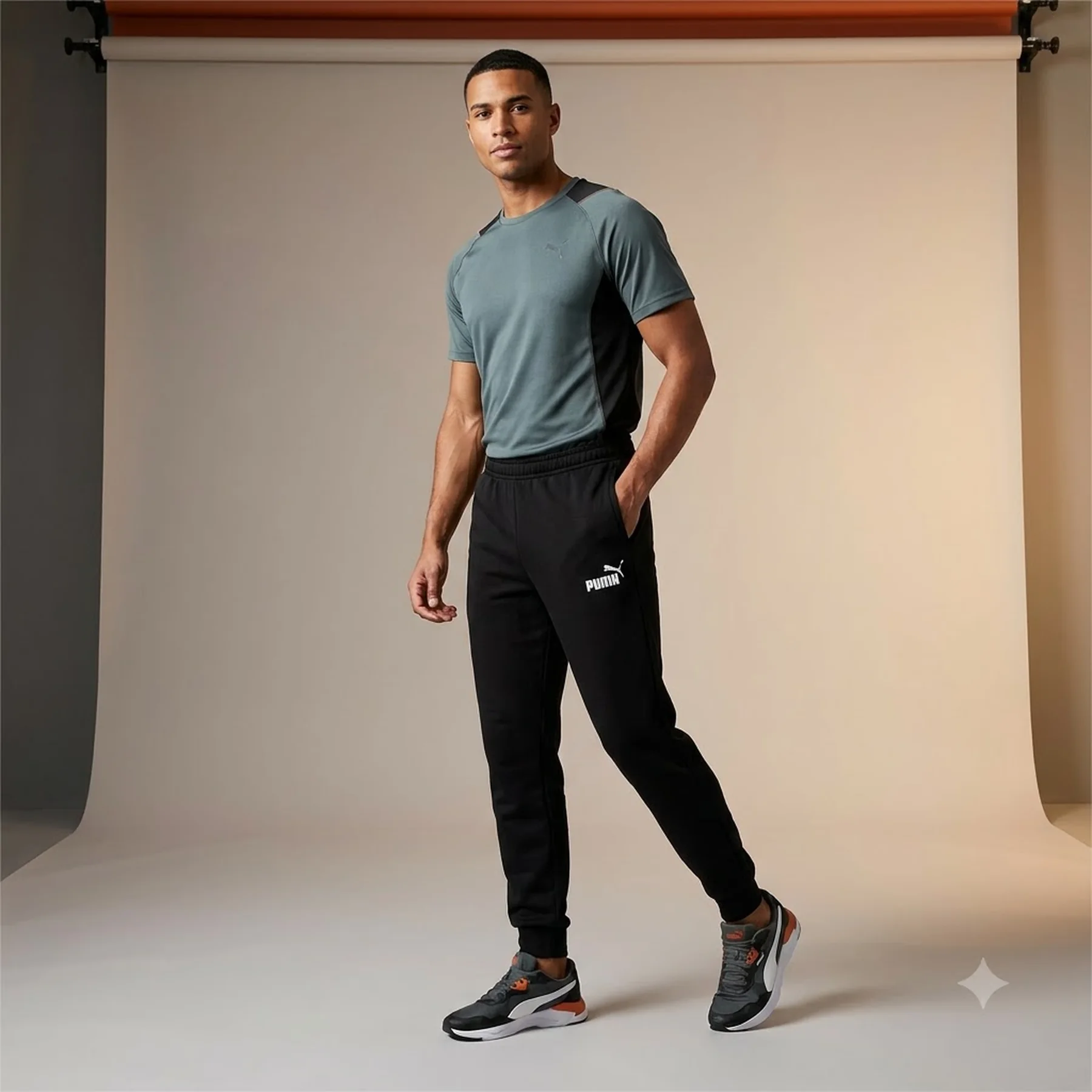 Брюки чоловічі Puma Essentials Logo Black (846822-01)