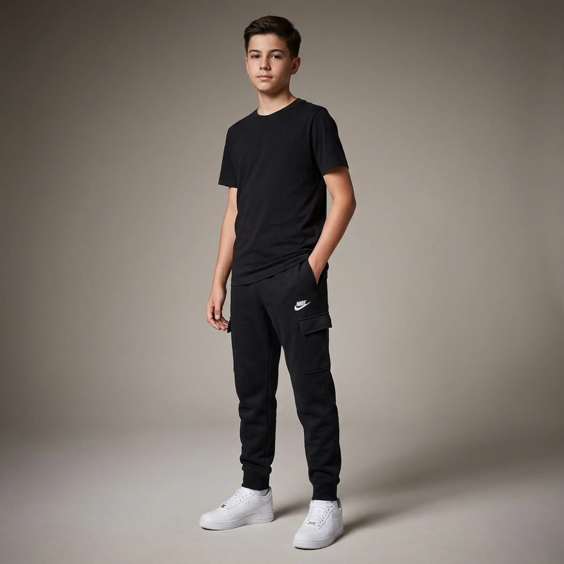 Брюки підліткові Nike Sportswear Club Fleece Cargo Trousers (FD3012-010)